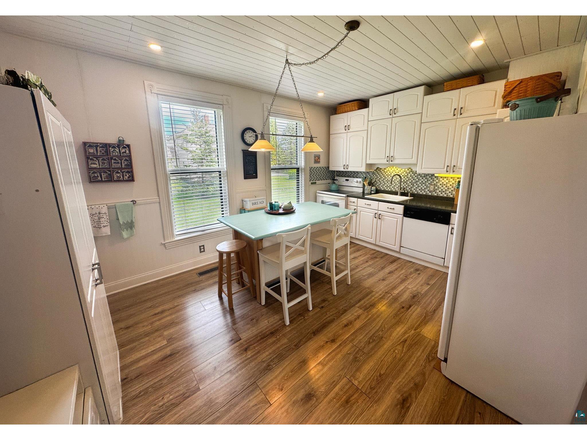 303 E 5th St Washburn WI 54891 6125511 image15