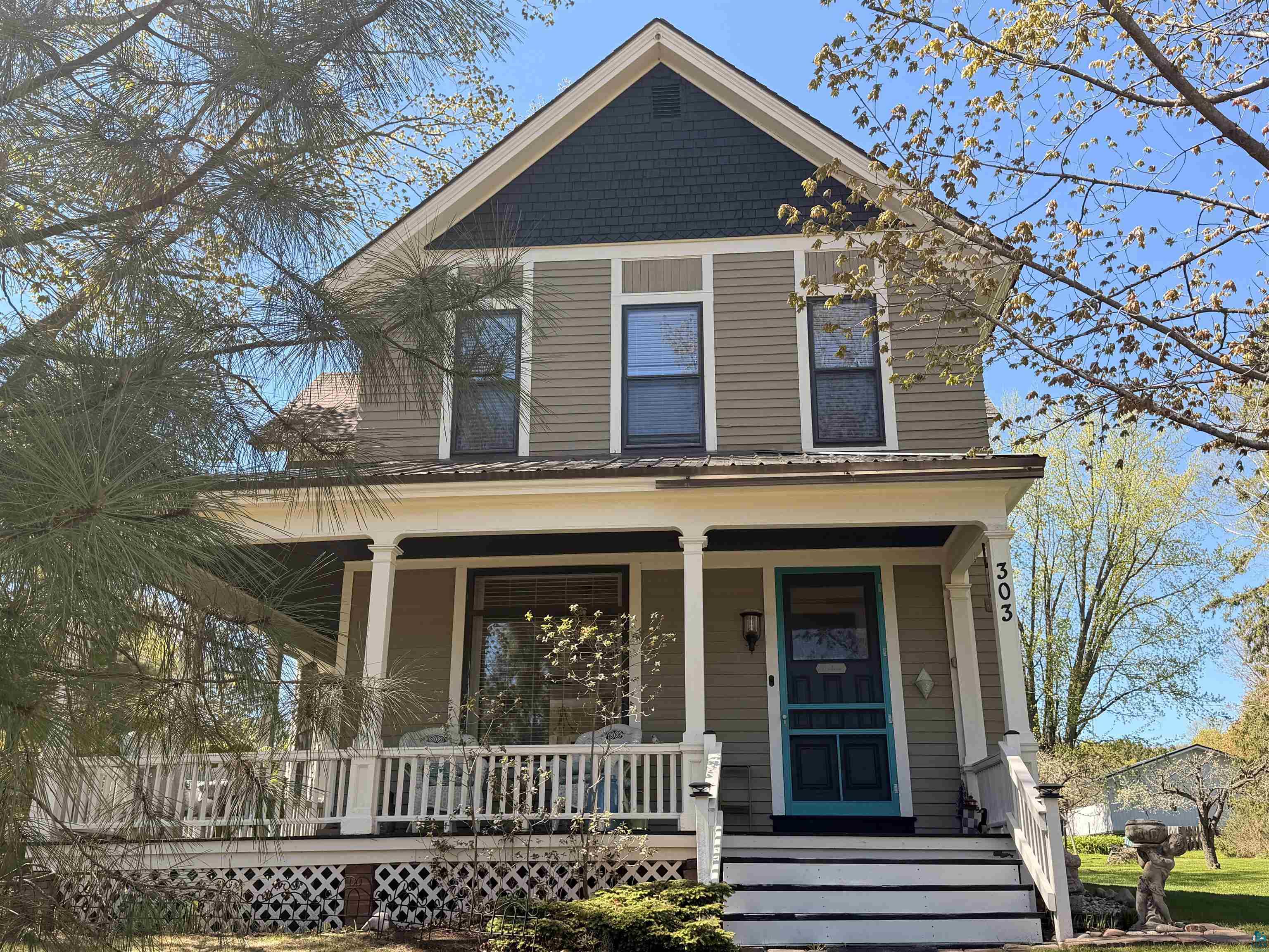 303 E 5th St Washburn WI 54891 6125511 image2