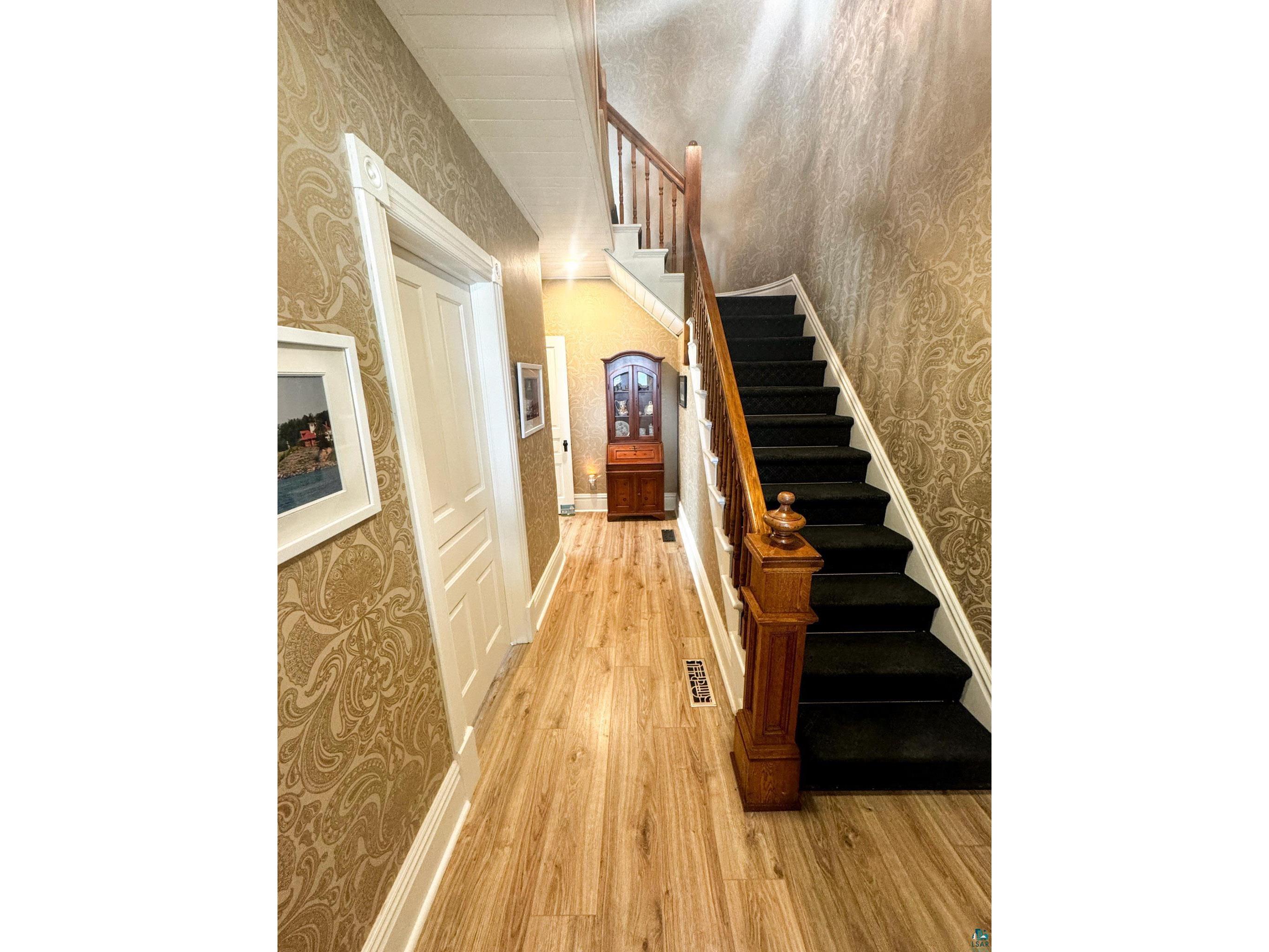 303 E 5th St Washburn WI 54891 6125511 image25
