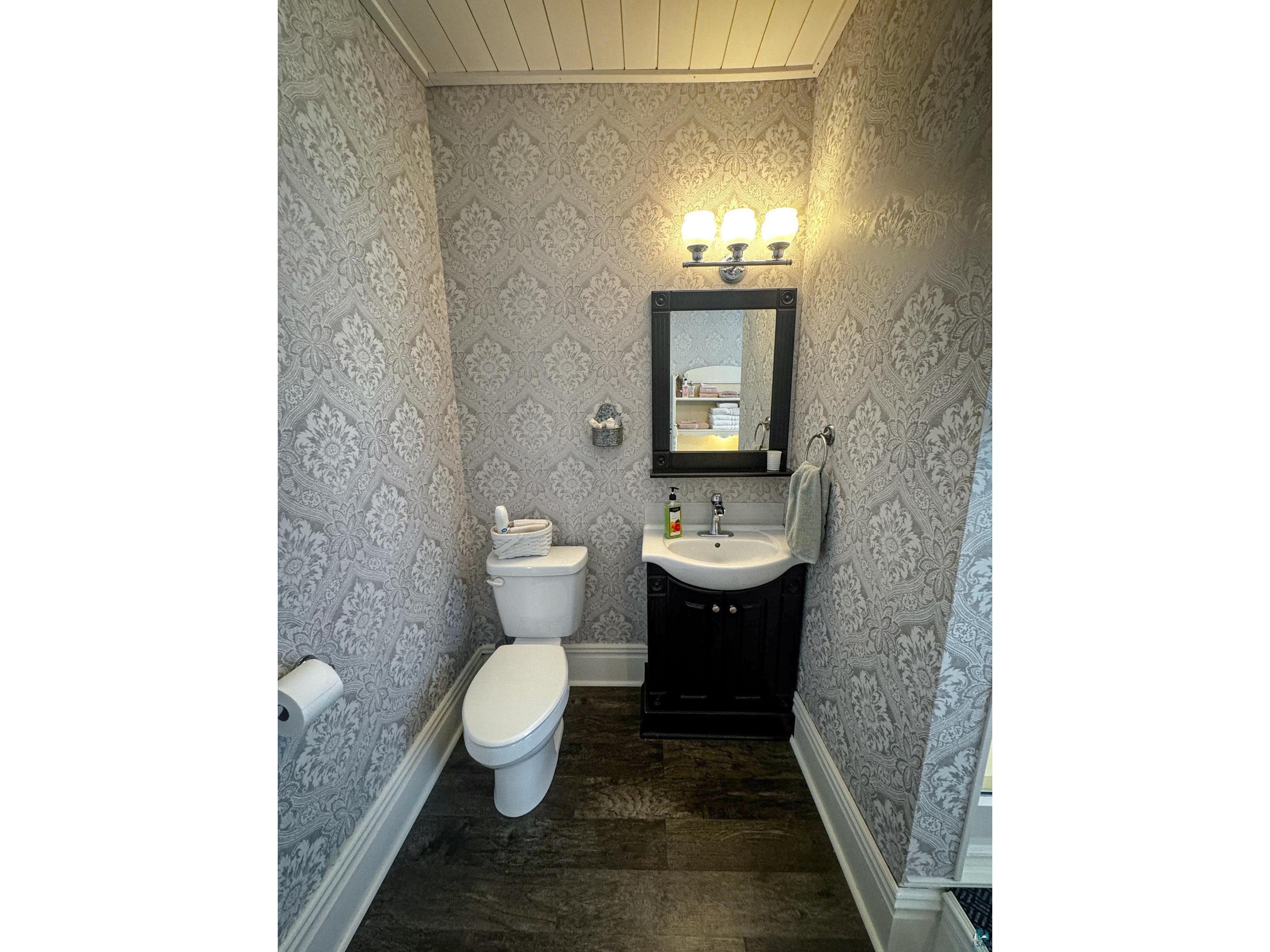 303 E 5th St Washburn WI 54891 6125511 image28