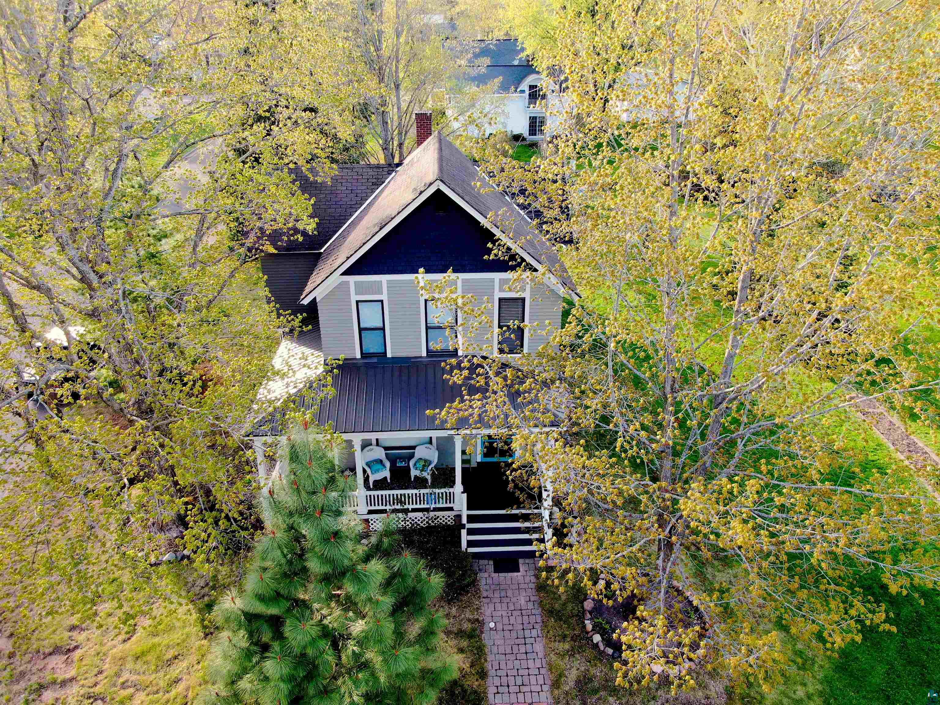 303 E 5th St Washburn WI 54891 6125511 image3