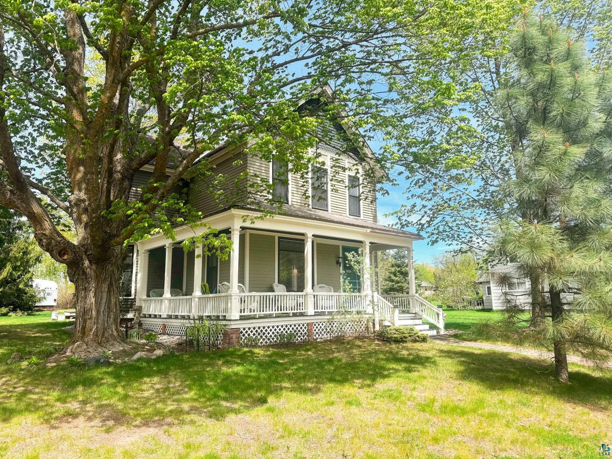 303 E 5th St Washburn WI 54891 6125511 image5