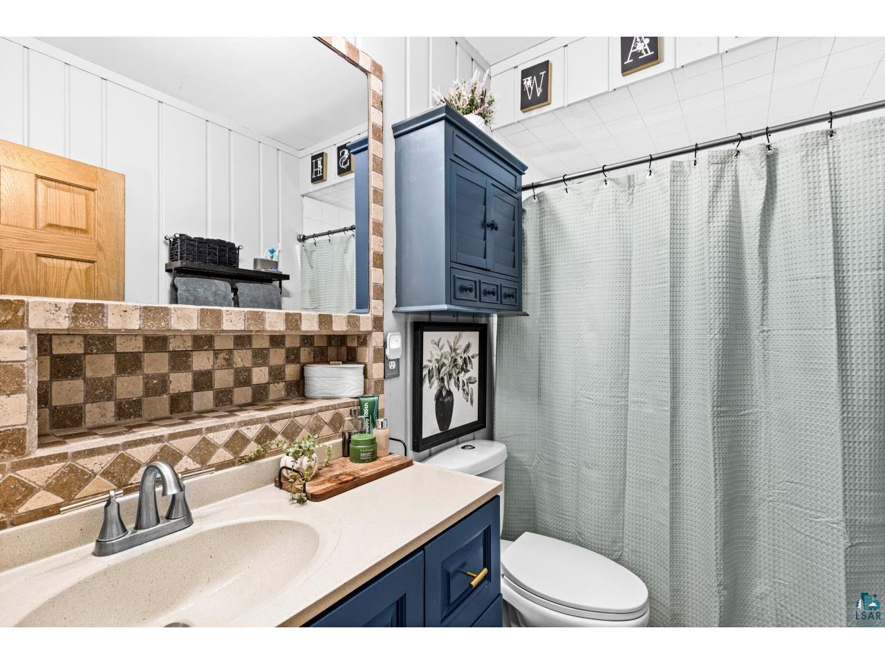 303 W Owatonna St Duluth MN 55803 6125893 image16