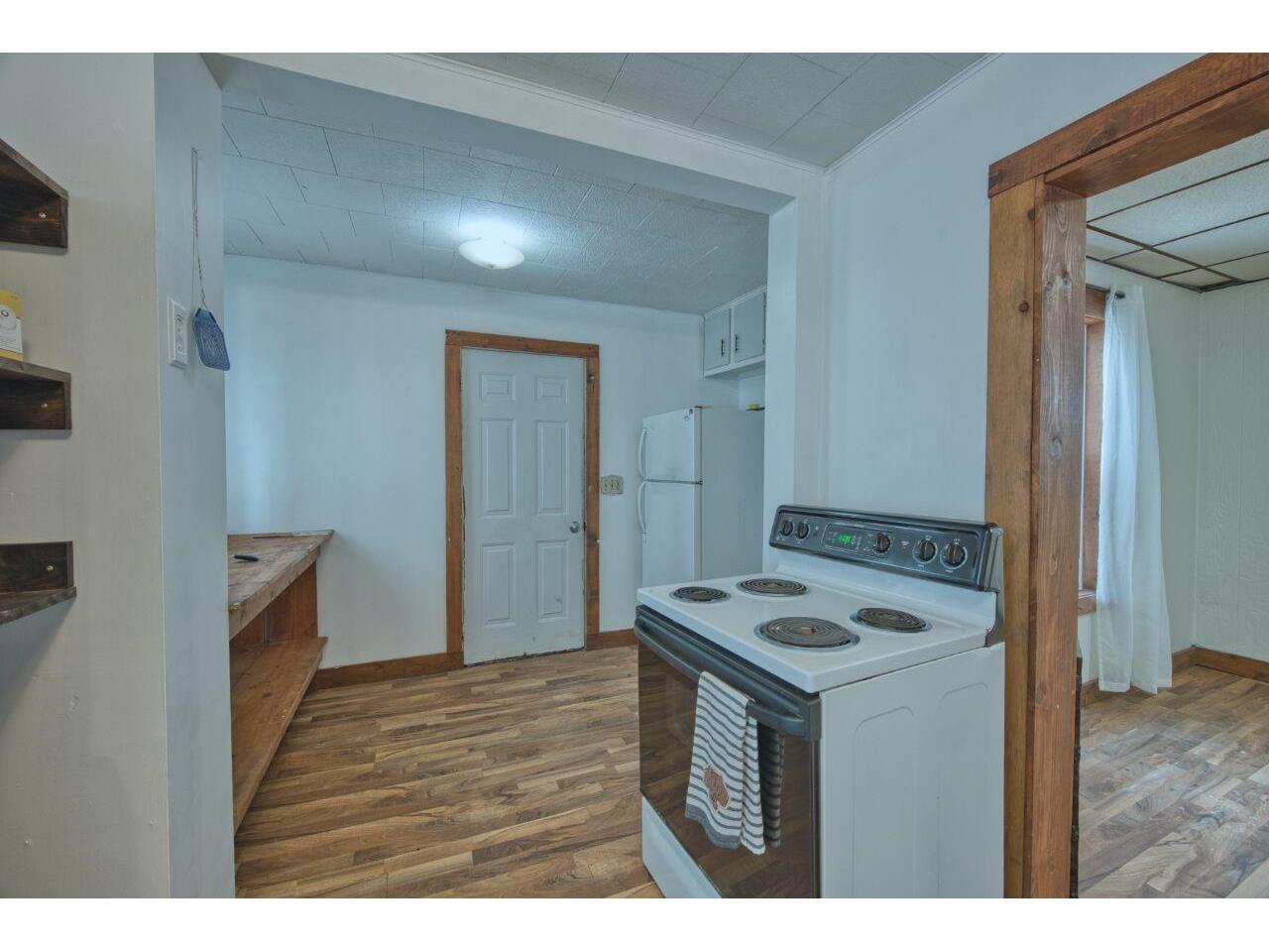 304 W 3rd Ave N Aurora MN 55705 6122496 image9