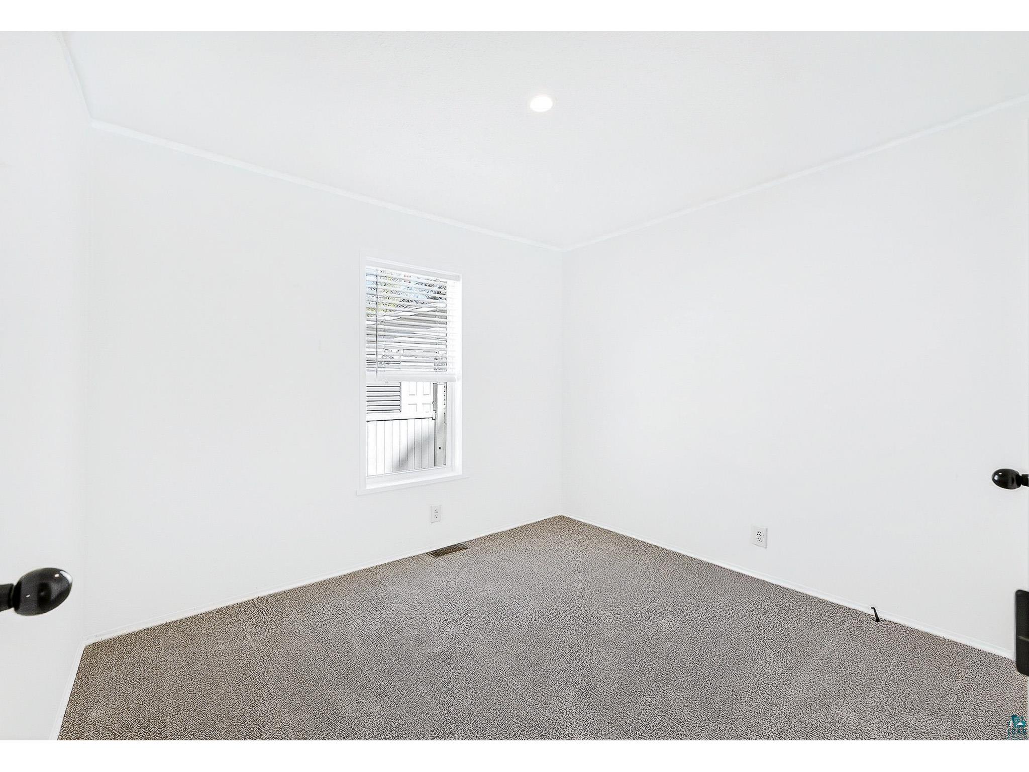 306 W Palm St Duluth MN 55811 6125922 image25