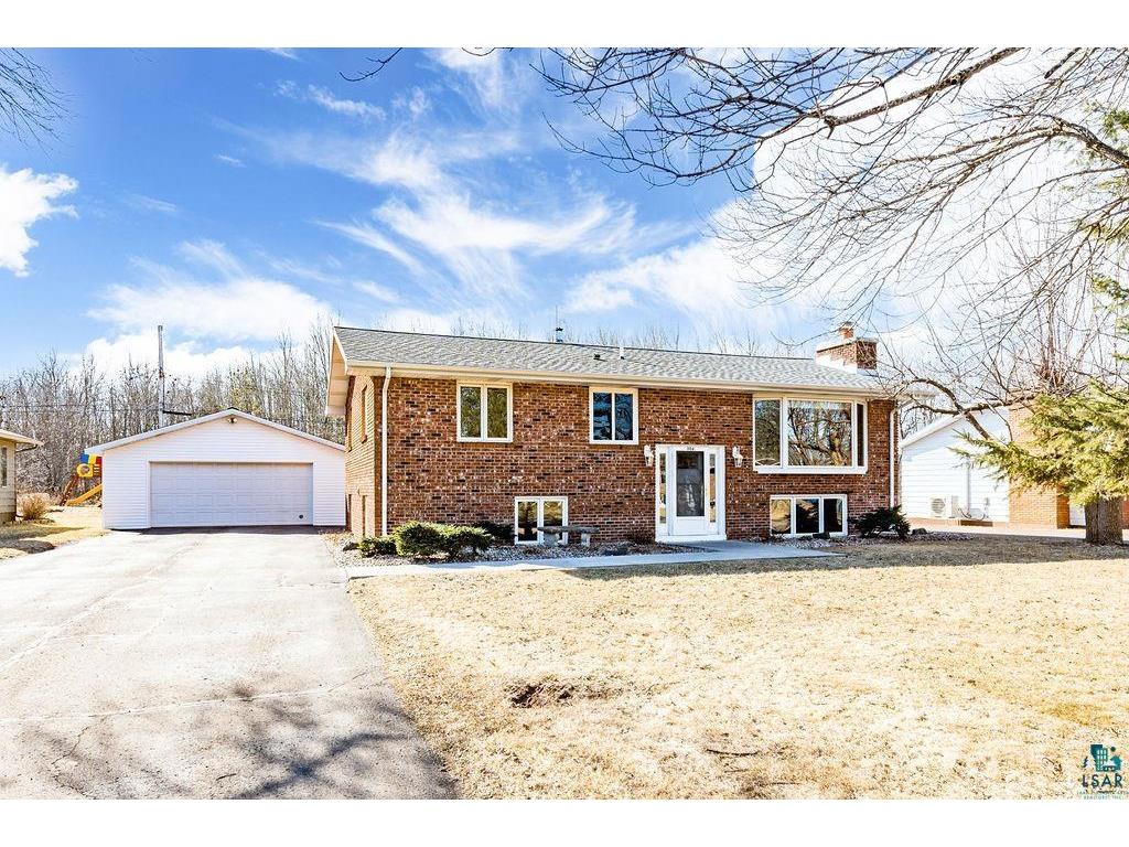 306 W Rainbow St Duluth MN 55811 6112611 image1