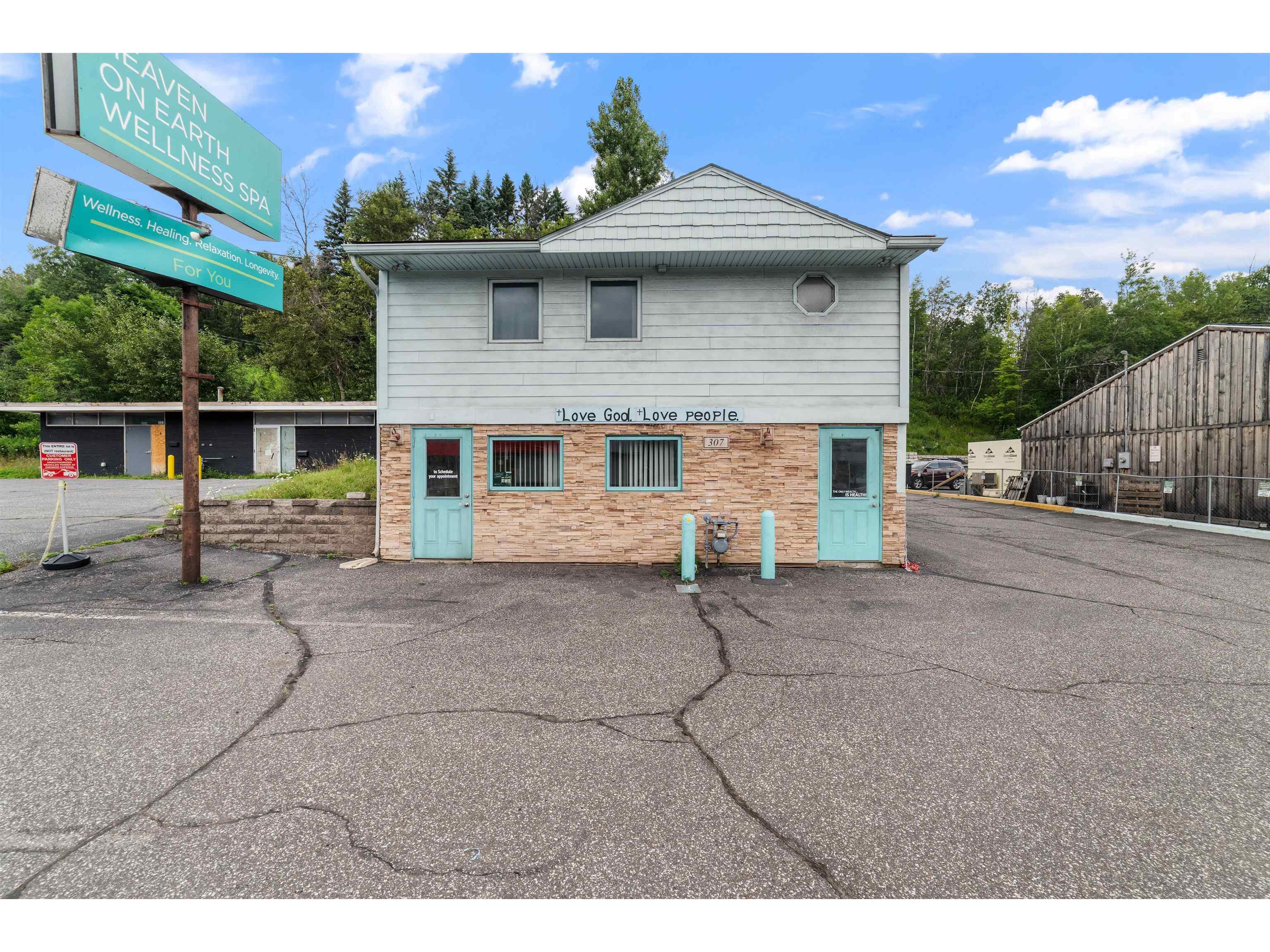 307 E Central Entrance Duluth MN 55811 6121896 image1