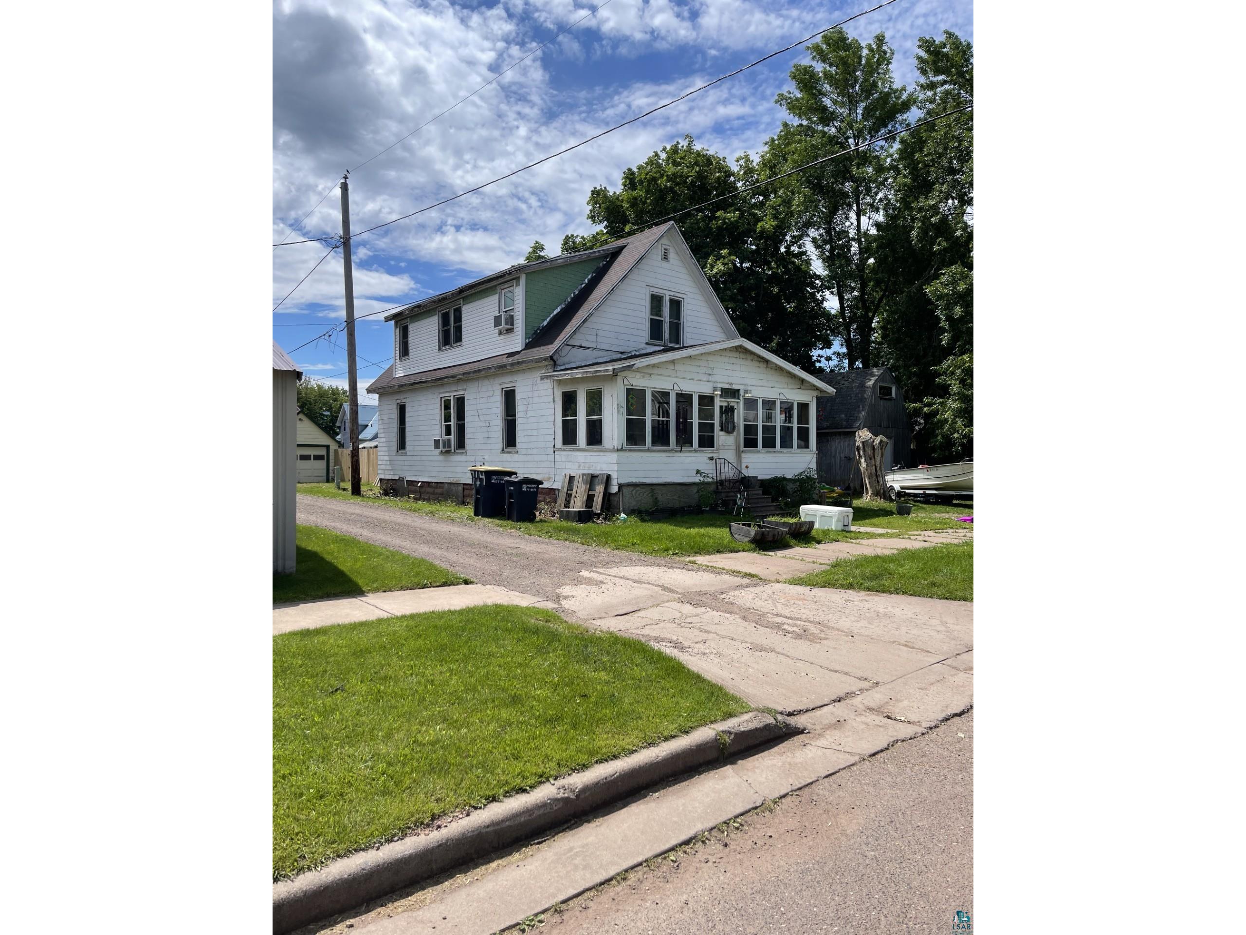 310 E 7th St Ashland WI 54806 6114752 image1
