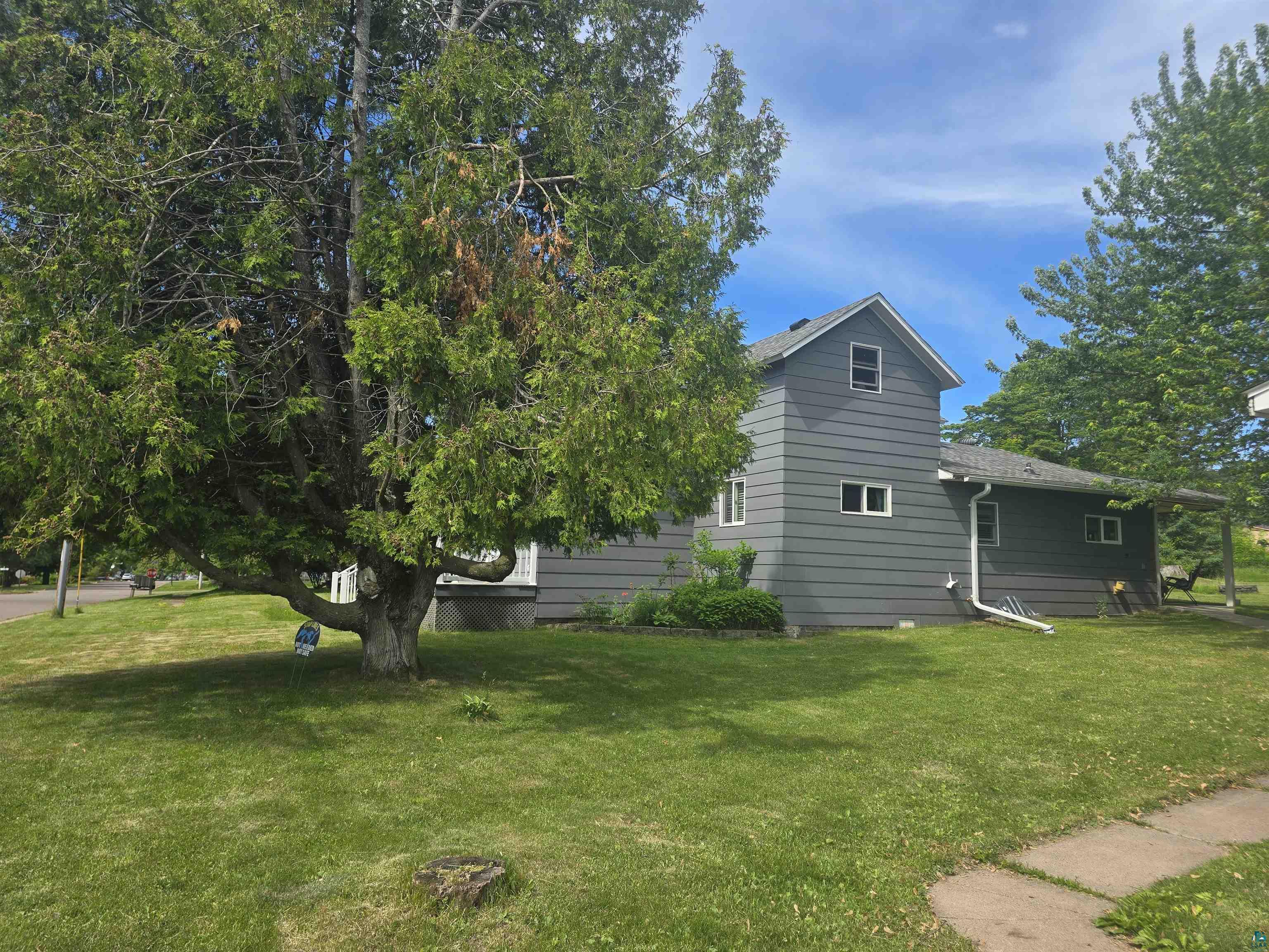 311 E 6th St Washburn WI 54891 6126240 image4