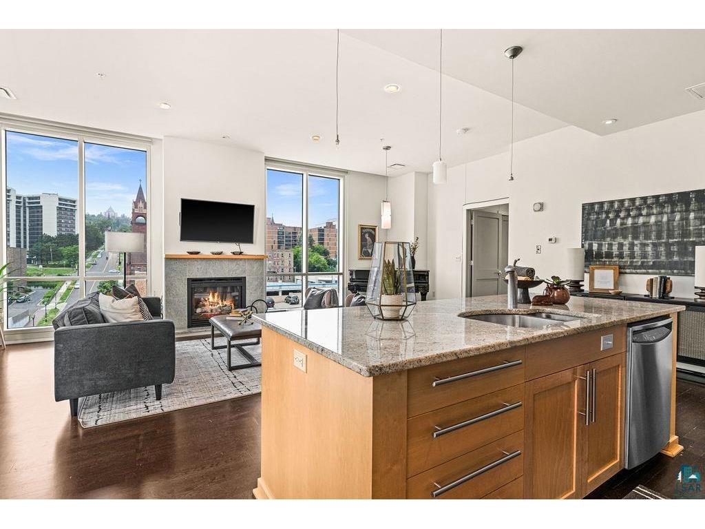 311 E Superior St Duluth MN 55802 6120896 image11