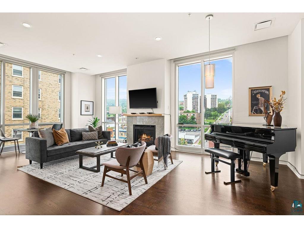 311 E Superior St Duluth MN 55802 6120896 image8