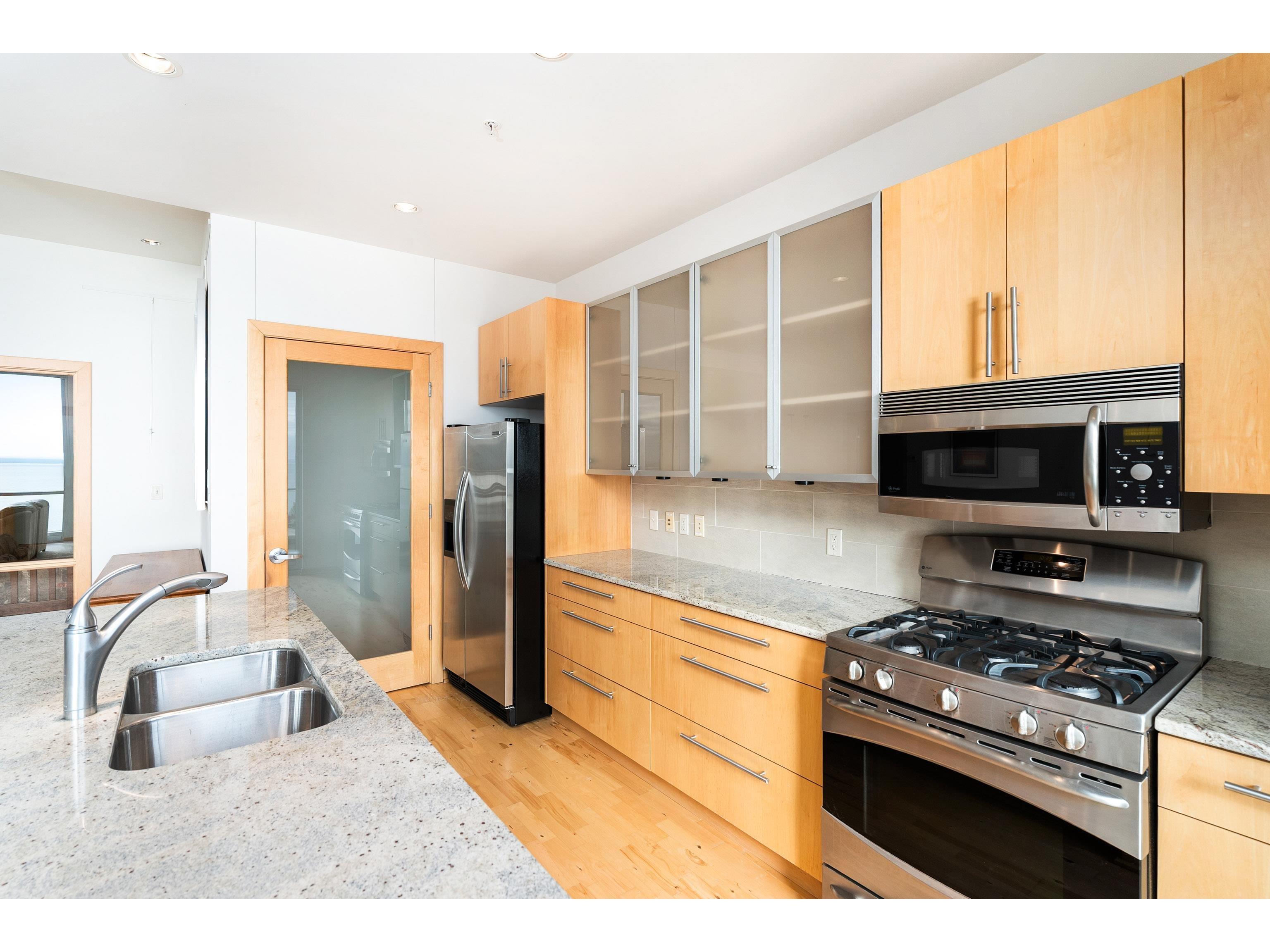 311 E Superior St Duluth MN 55802 6122910 image16