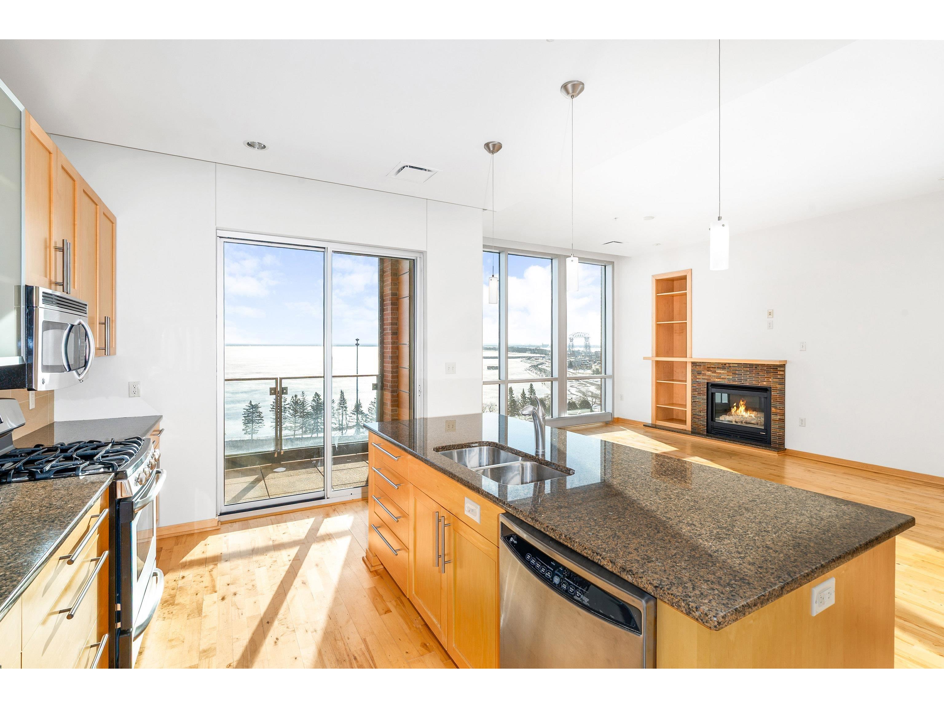 311 E Superior St Duluth MN 55802 6123418 image12