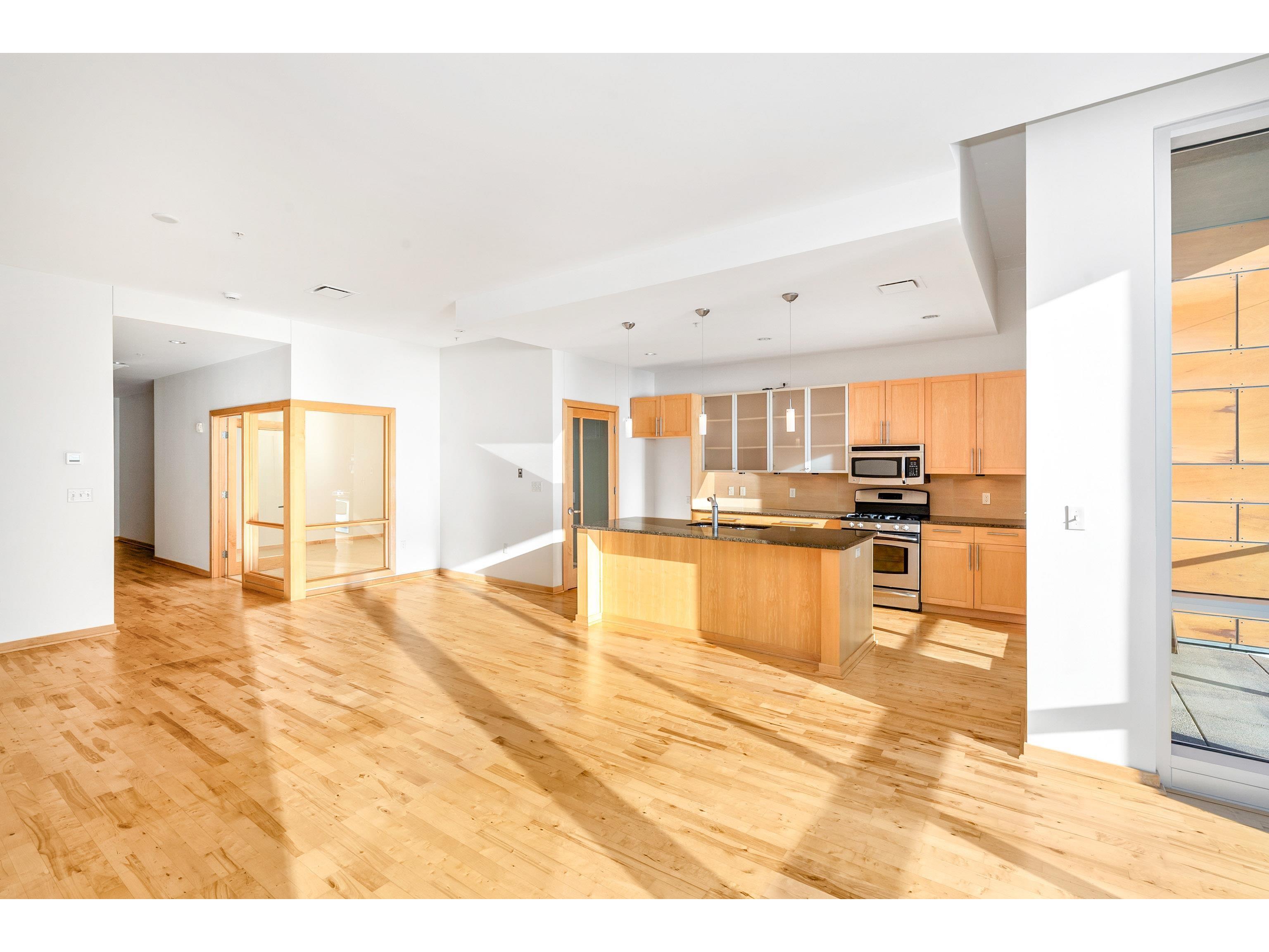 311 E Superior St Duluth MN 55802 6123418 image7
