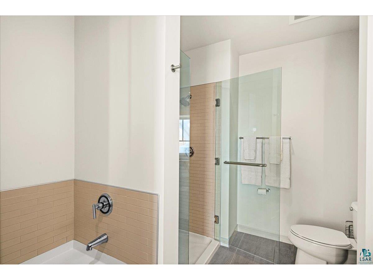 311 E Superior St Duluth MN 55802 6126547 image16