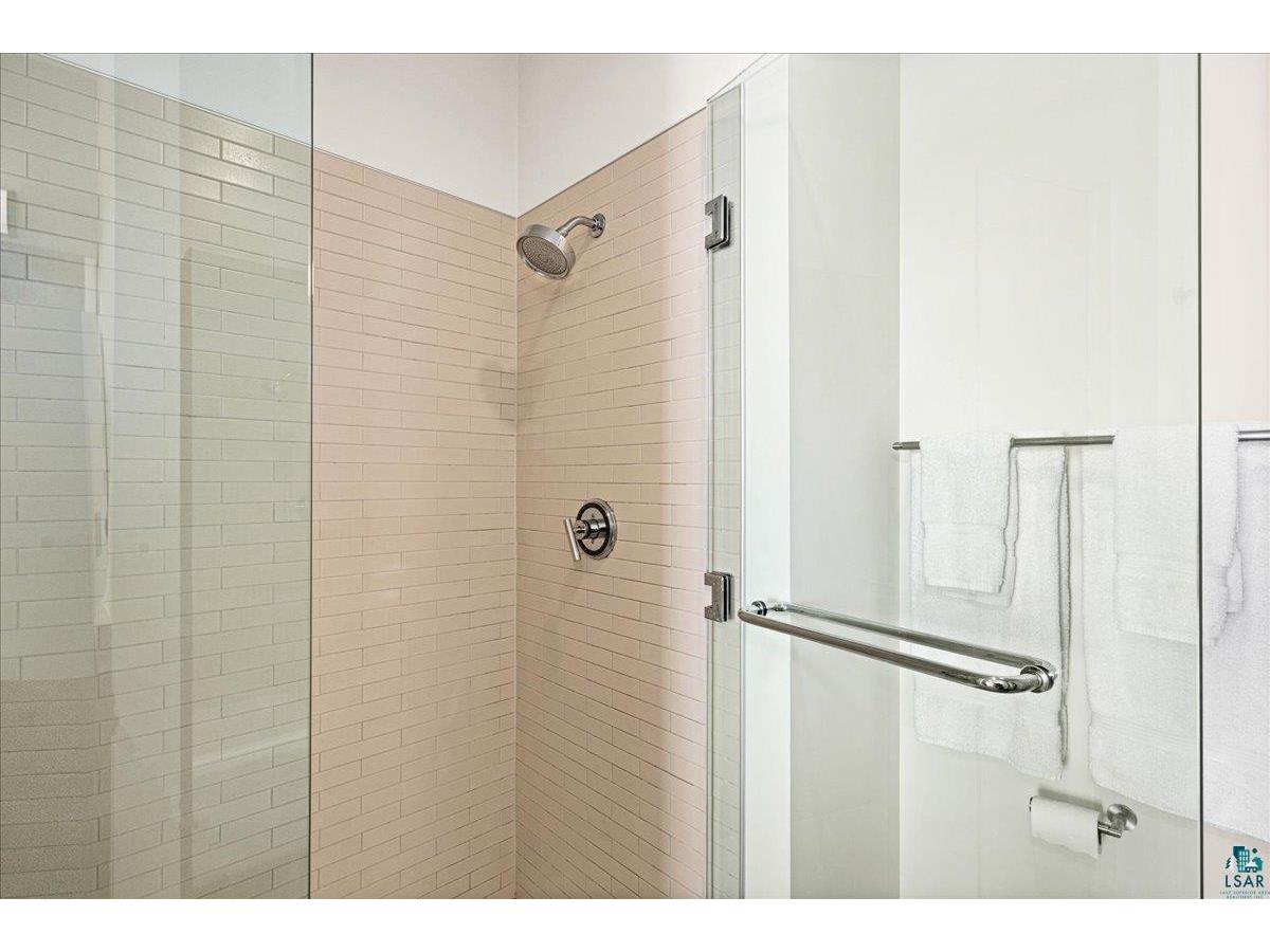 311 E Superior St Duluth MN 55802 6126547 image17