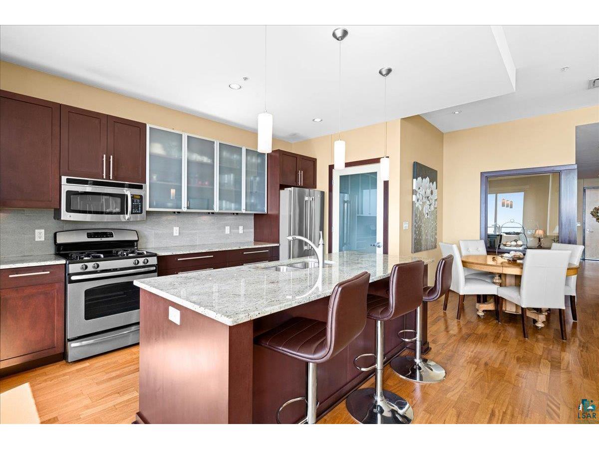 311 E Superior St Duluth MN 55802 6126547 image8