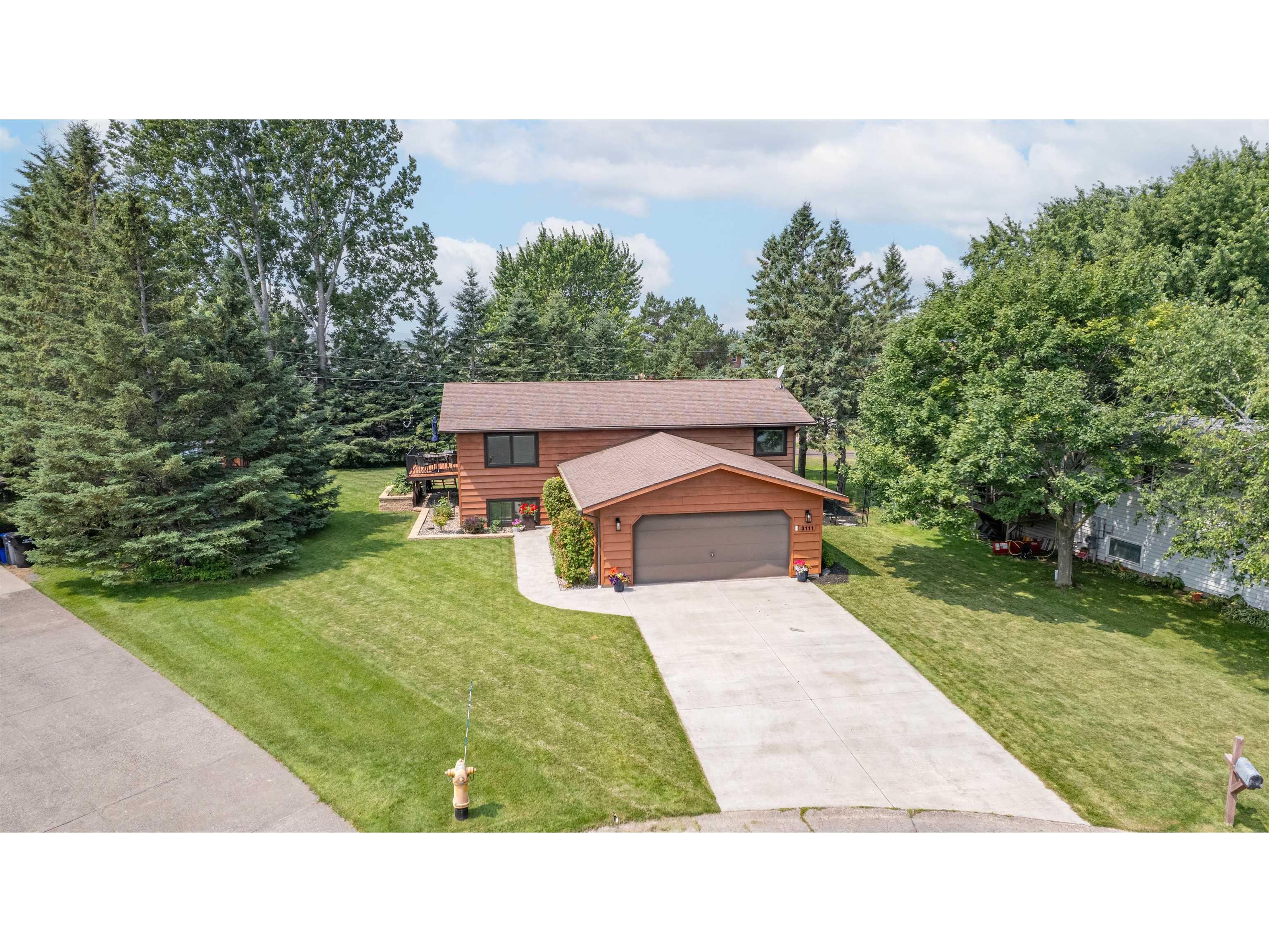3111 Hughitt Ave Superior WI 54880 6121171 image1