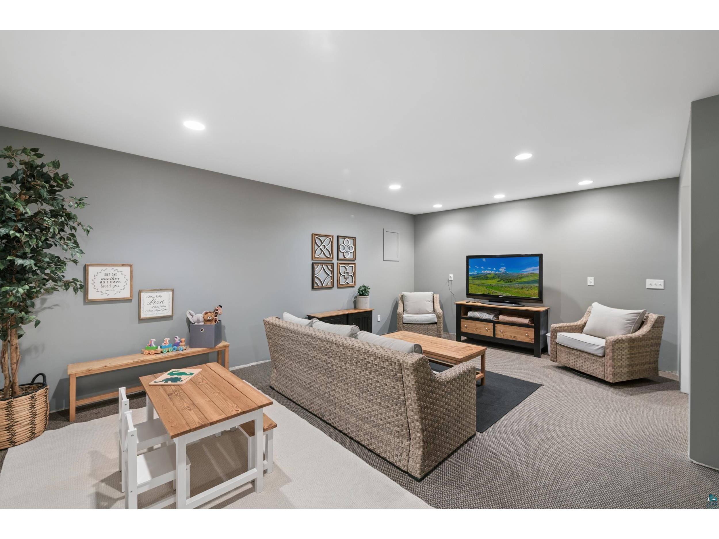 3113 Golf Course Rd Ashland WI 54806 6124938 image26