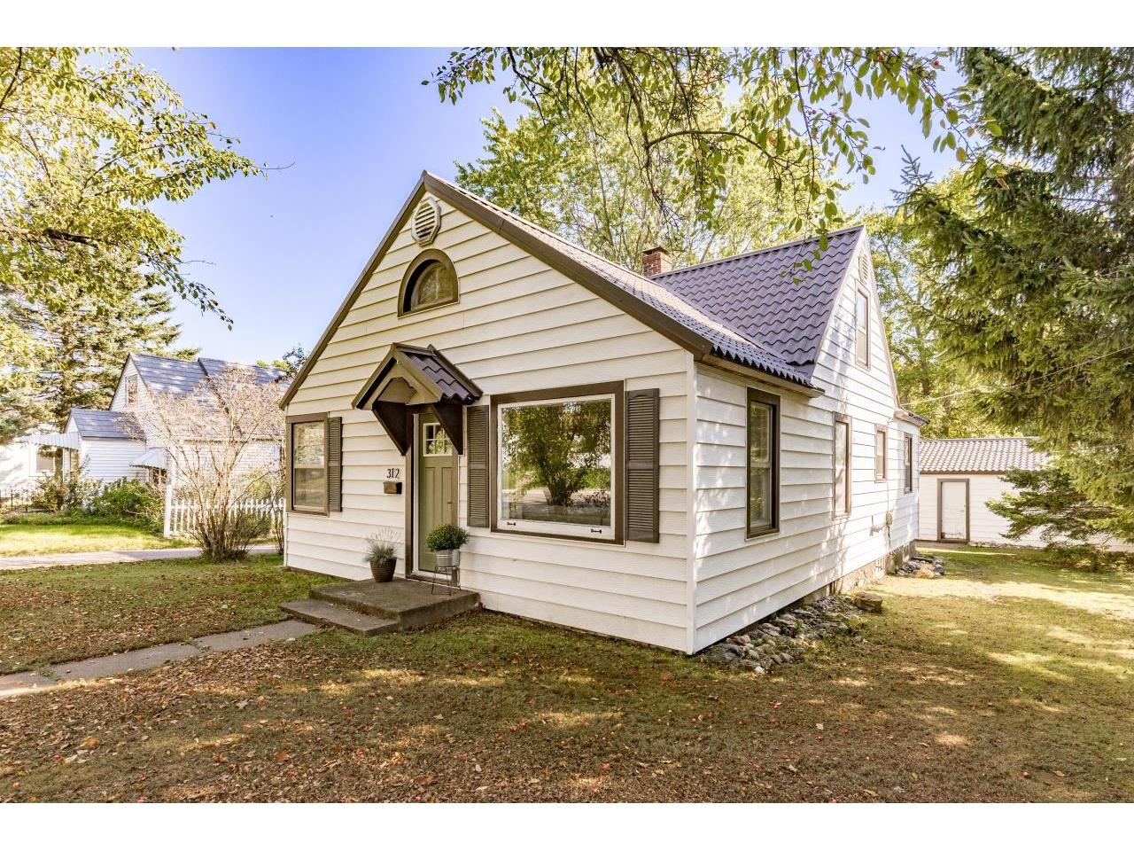 312 22nd St Cloquet MN 55720 6122208 image1