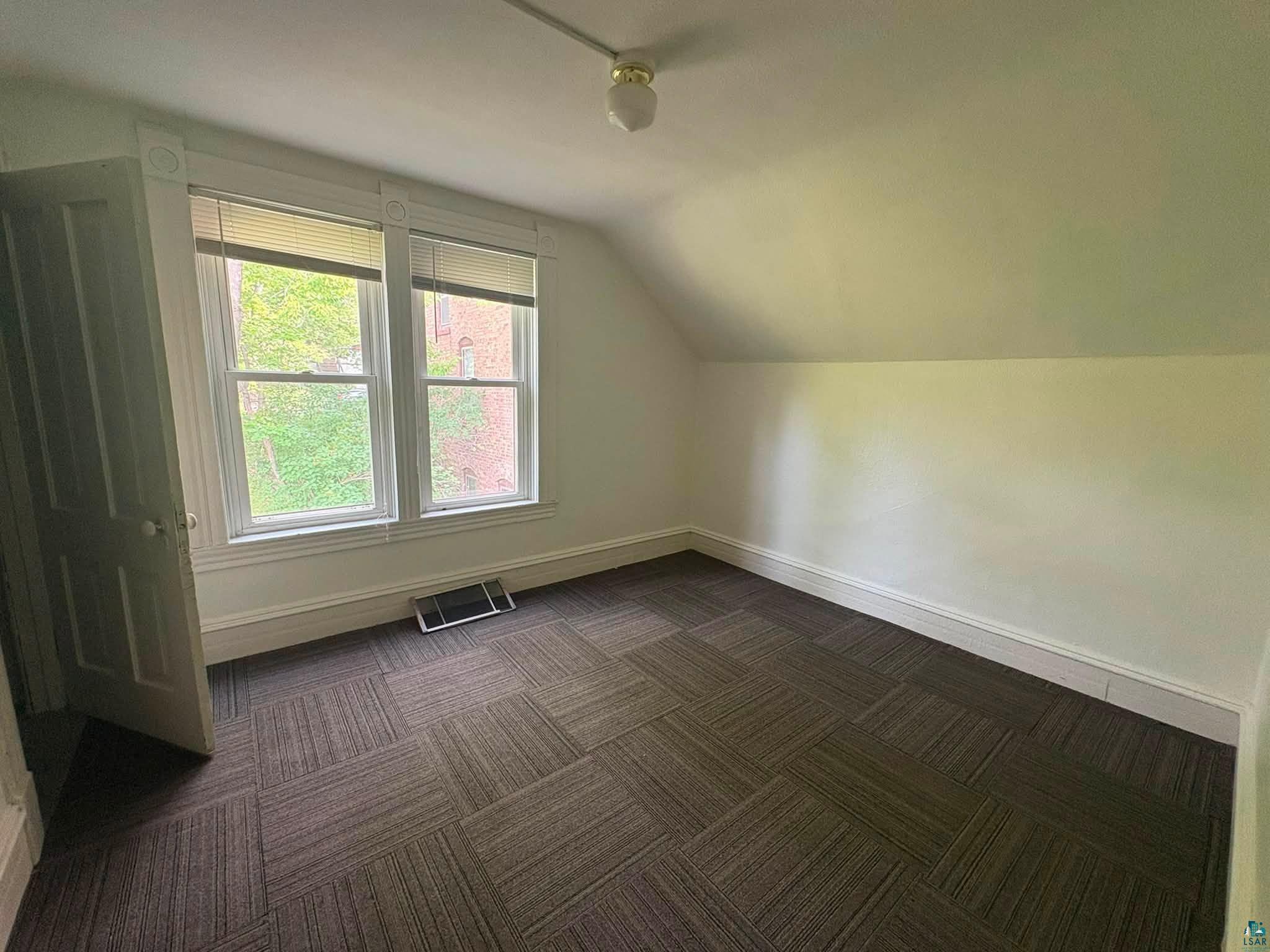 312 E 6th St Duluth MN 55805 6126551 image12