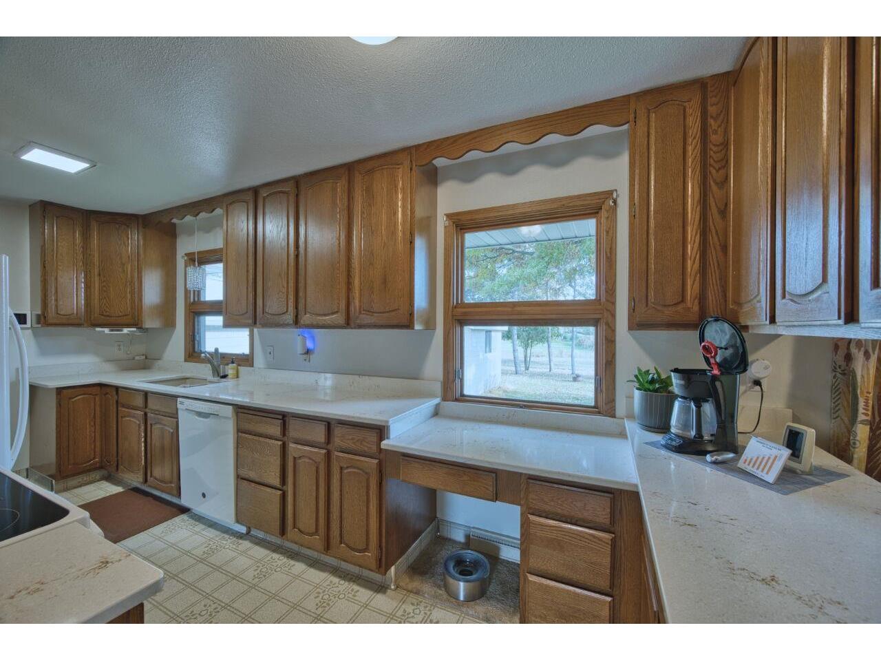 312 S 2nd St W Aurora MN 55705 6123657 image7