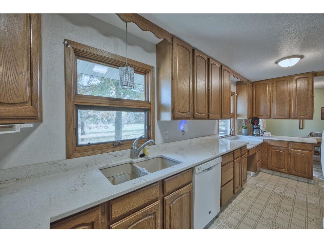 312 S 2nd St W Aurora MN 55705 6123657 image8