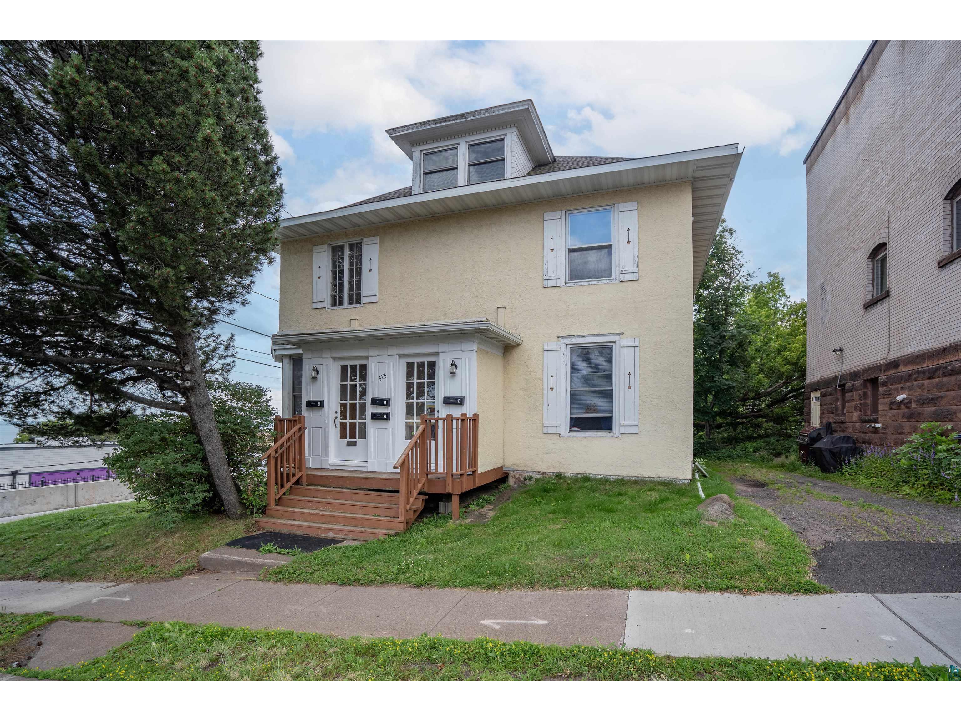 313 S 21st Ave E Duluth MN 55812 6117208 image1