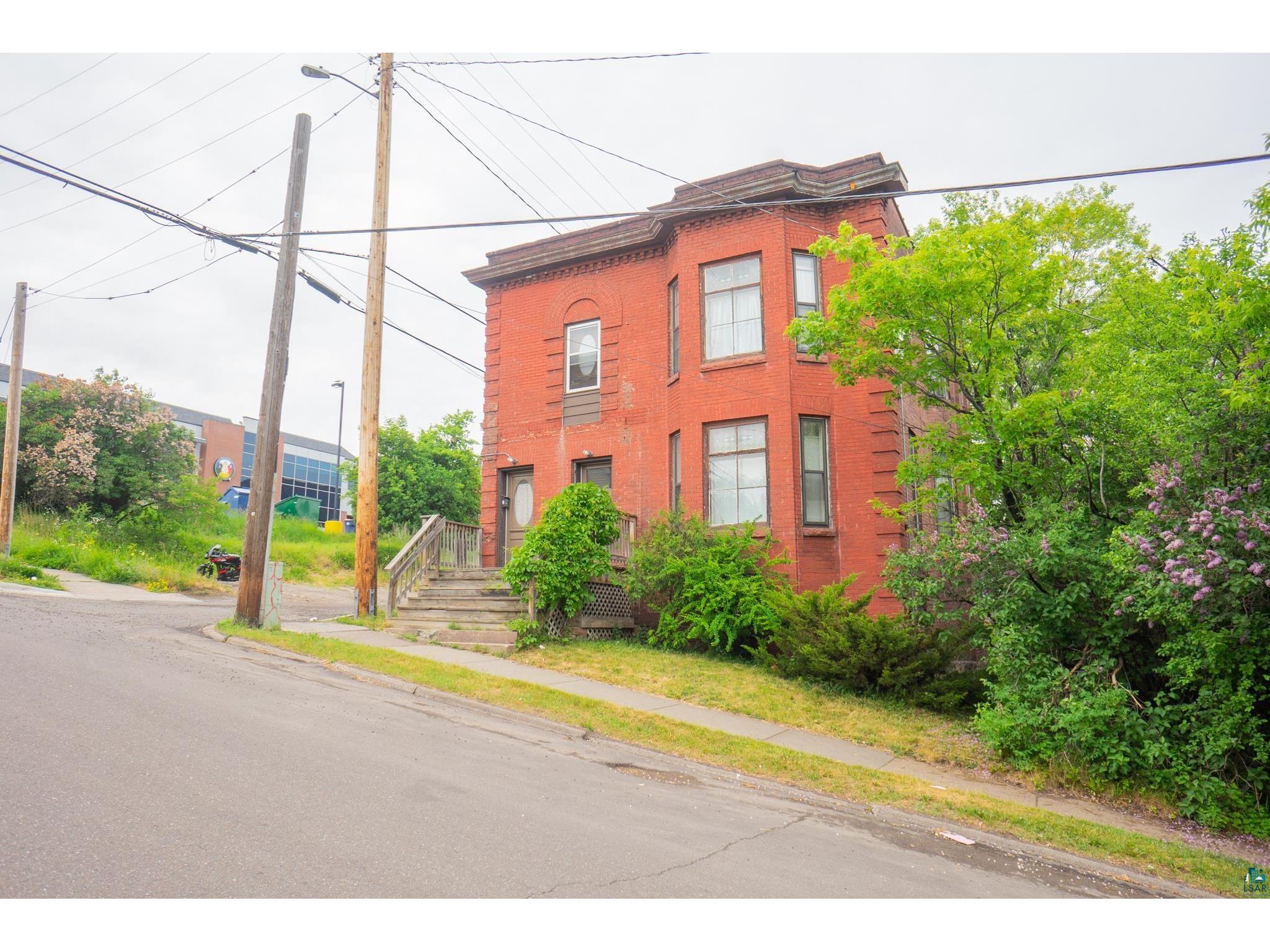 314 N 3rd Ave W Duluth MN 55807 6109033 image1