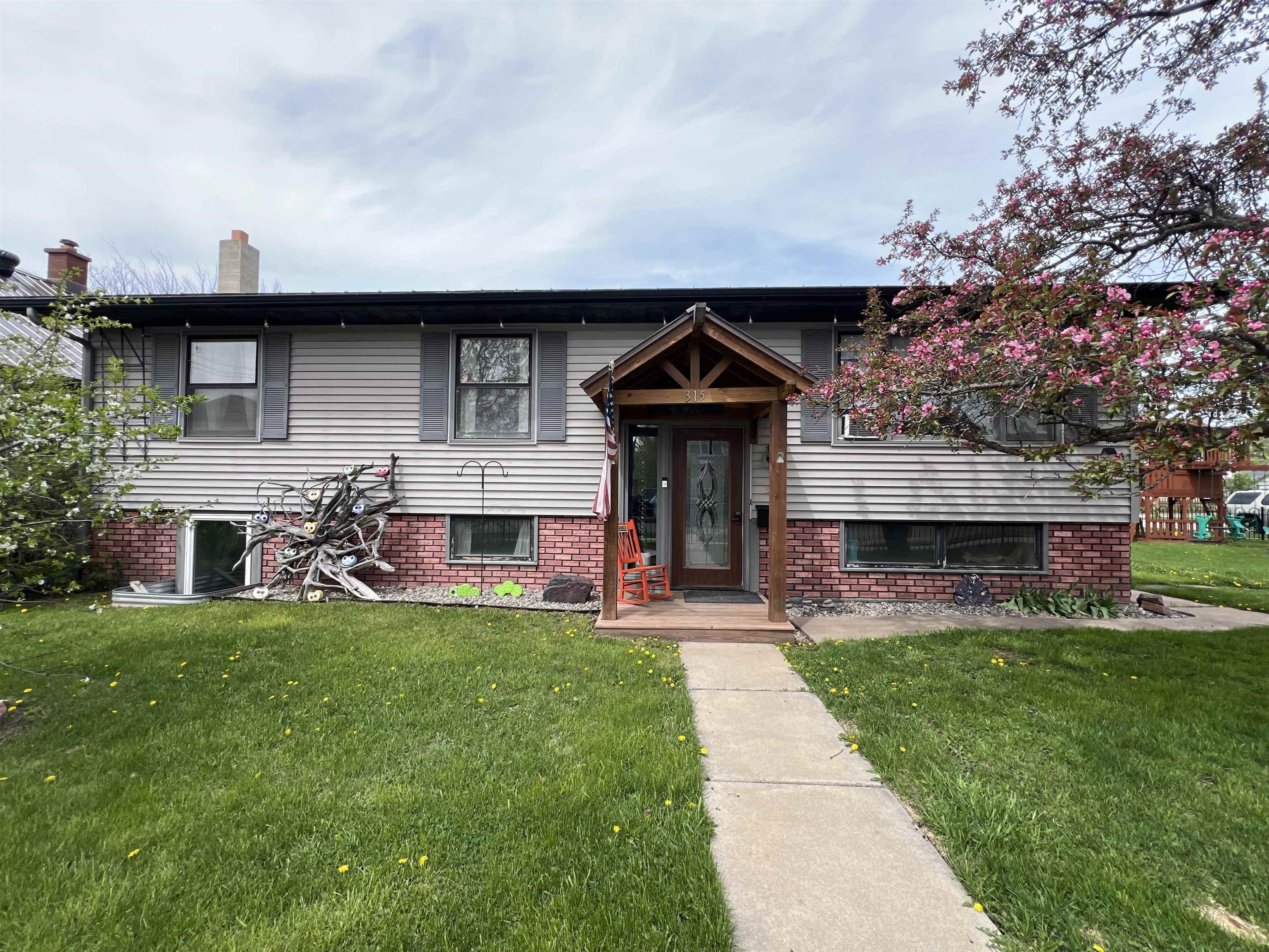 315 Jones Ave Buhl MN 55713 6119956 image1