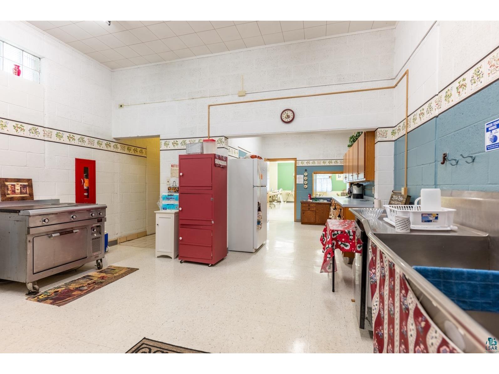 315 W 10th St Ashland WI 54806 6120528 image38