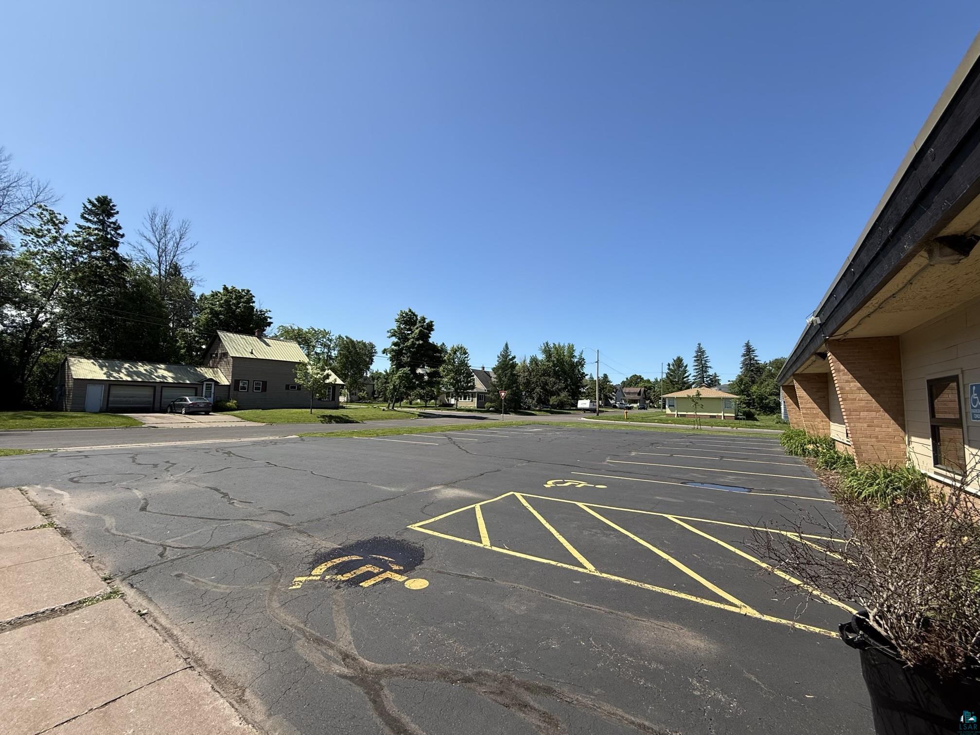315 W 10th St Ashland WI 54806 6120528 image47