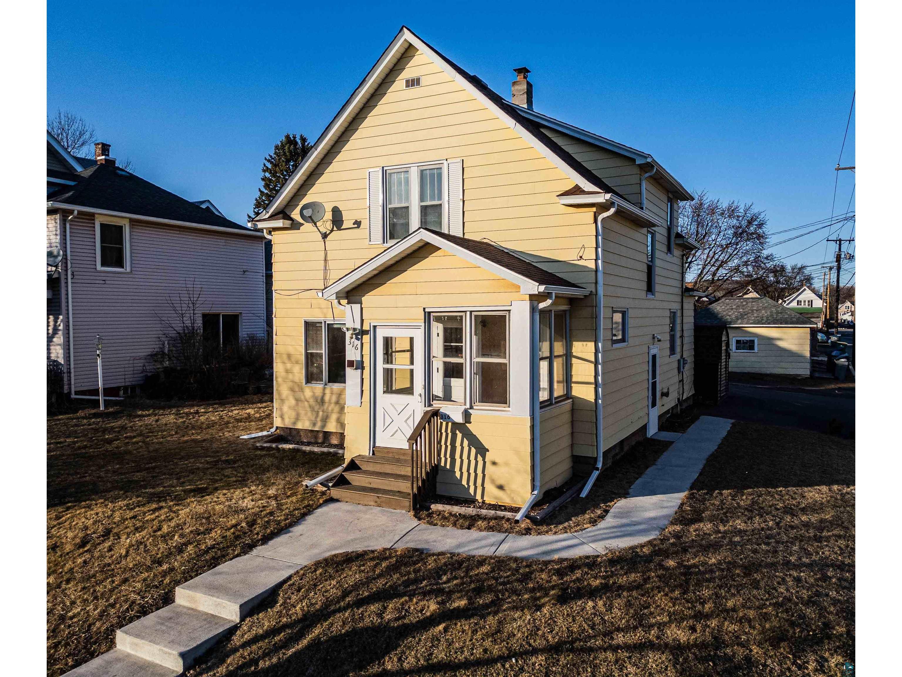 316 N 40th Ave W Duluth MN 55807 6118570 image1