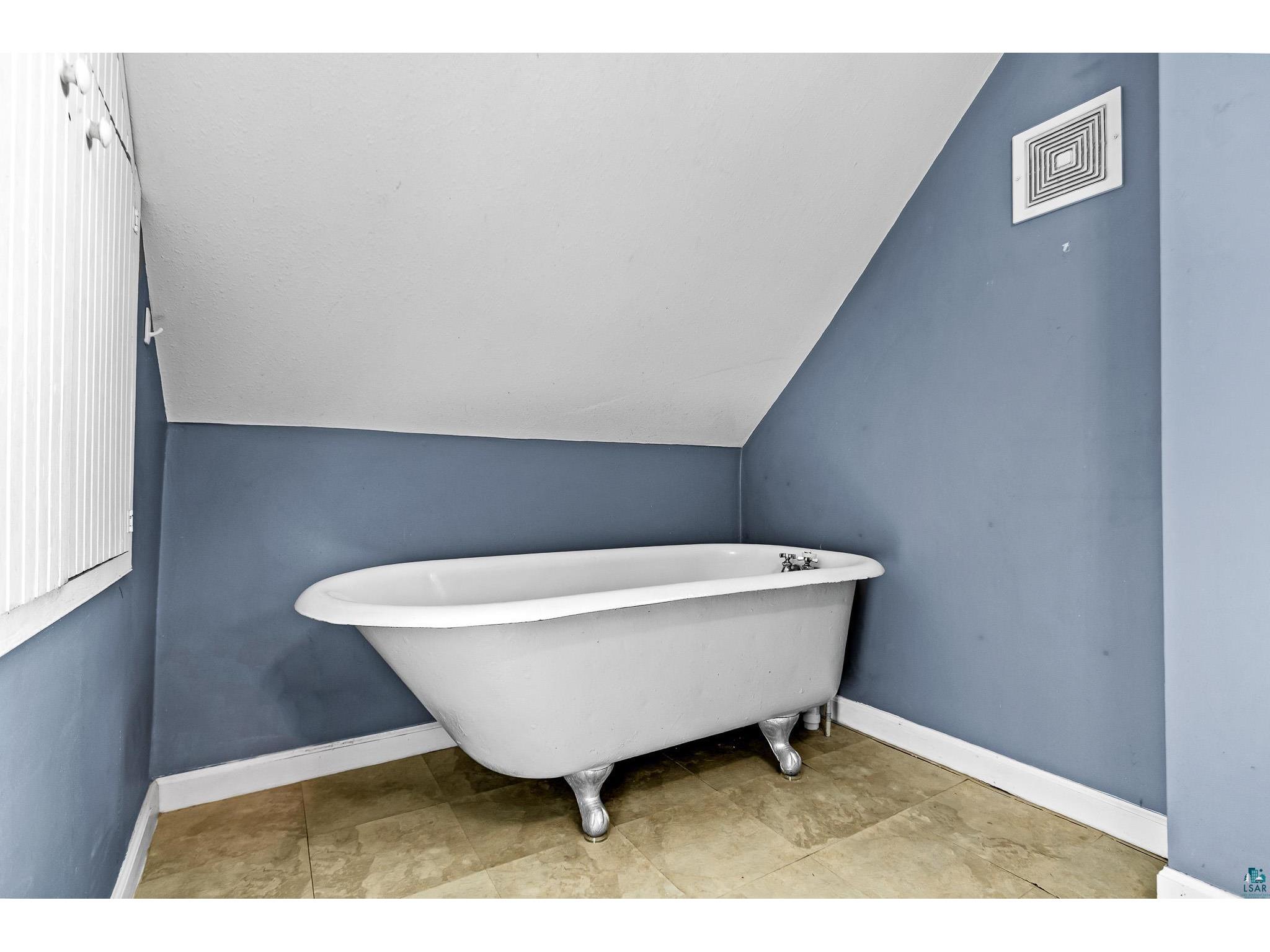 316 N 52nd Ave W Duluth MN 55807 6125067 image17