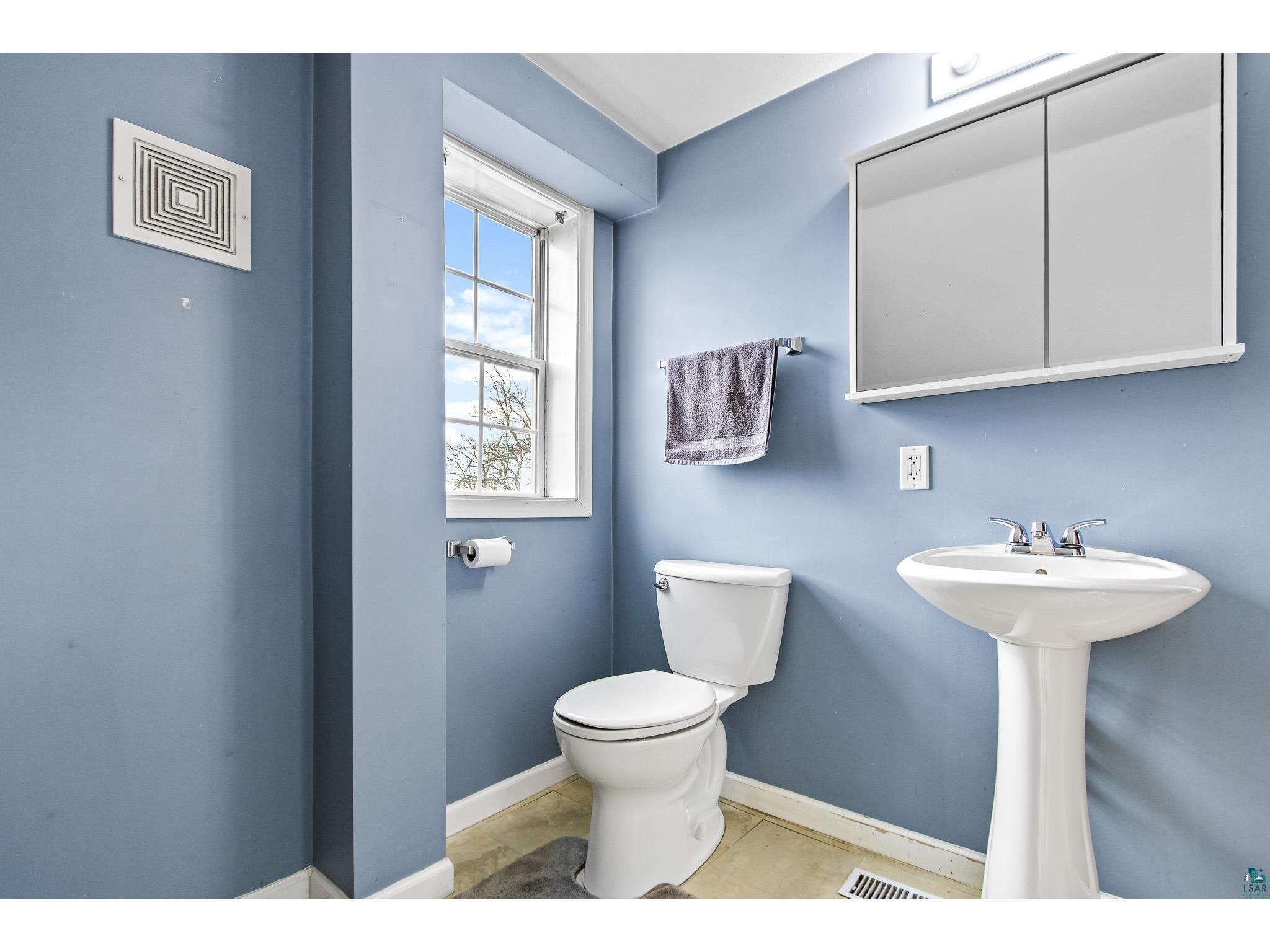 316 N 52nd Ave W Duluth MN 55807 6125067 image18