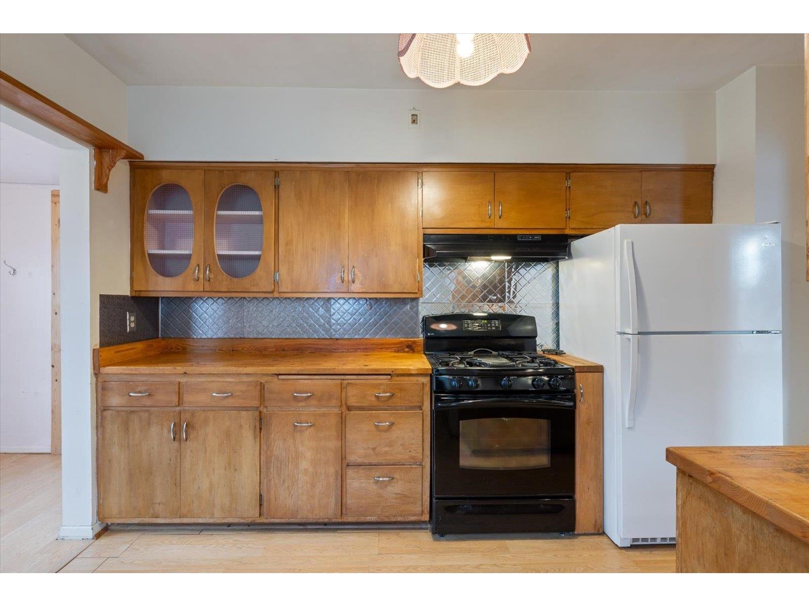 316 W 3rd Ave Aurora MN 55705 6122509 image21