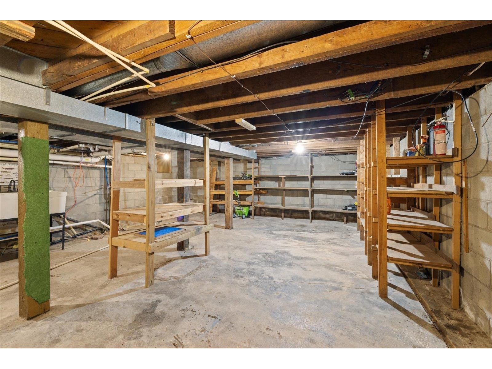 316 W 3rd Ave Aurora MN 55705 6122509 image42