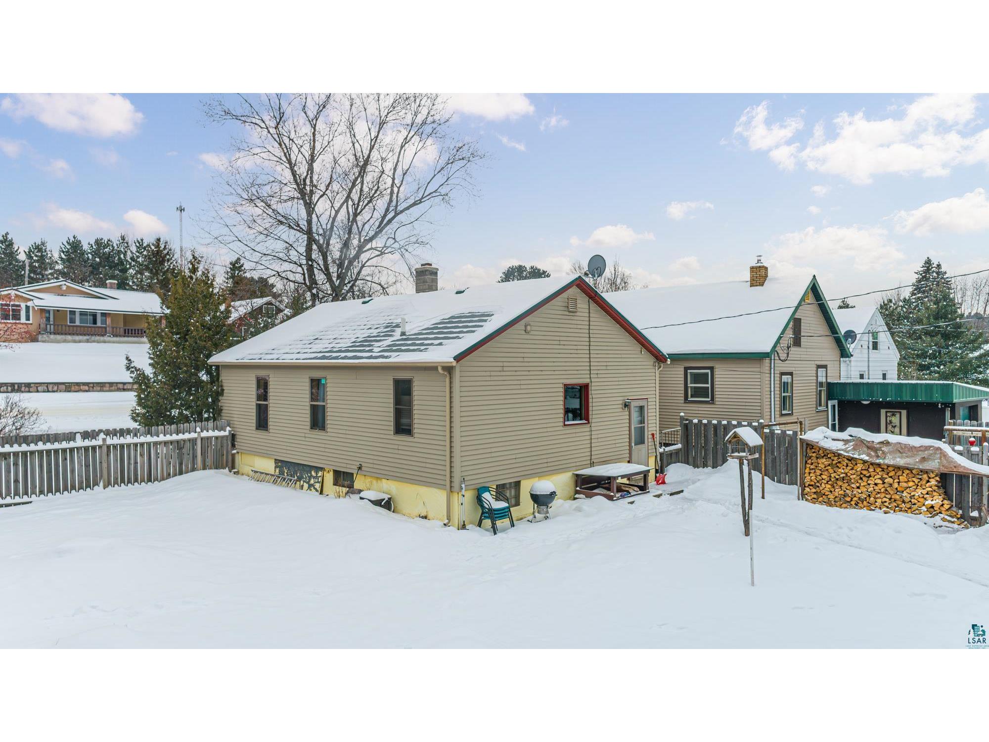 317 E James St Ely MN 55731 6117659 image1