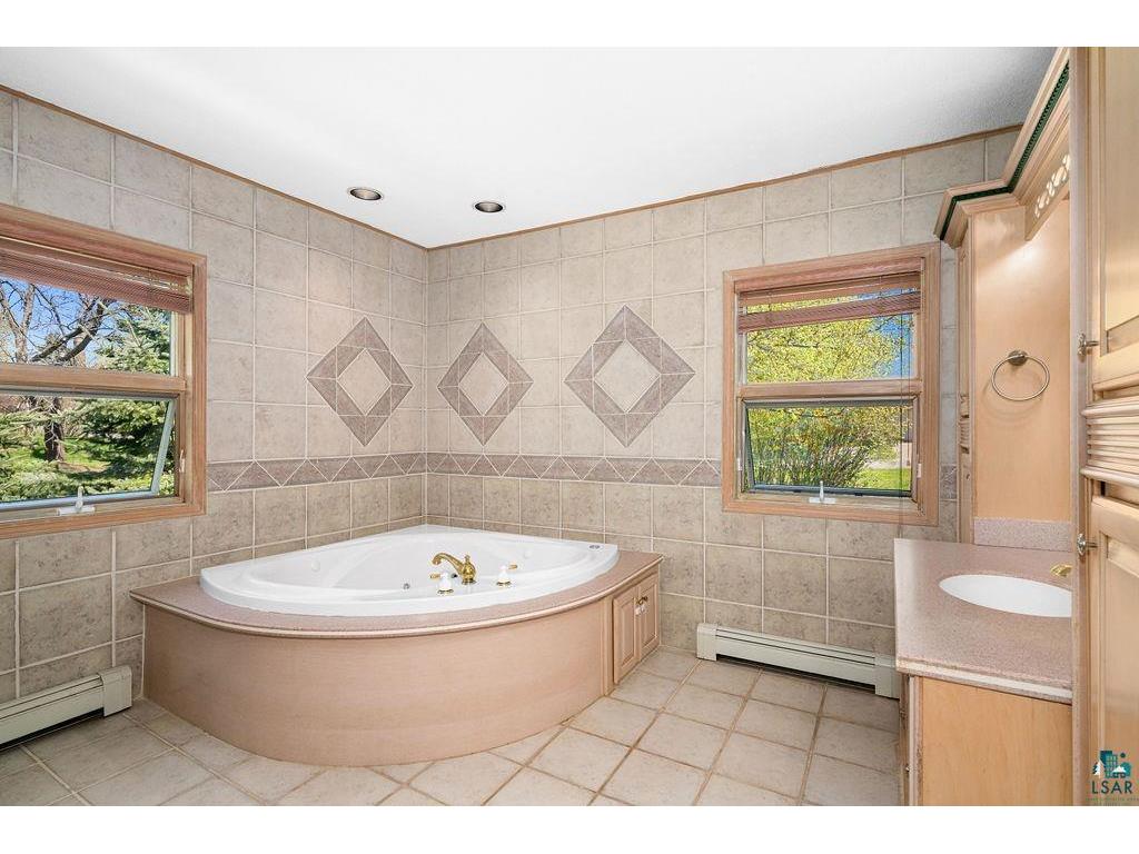 317 S 88th Ave W Duluth MN 55808 6125549 image21