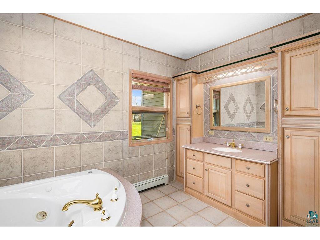 317 S 88th Ave W Duluth MN 55808 6125549 image23