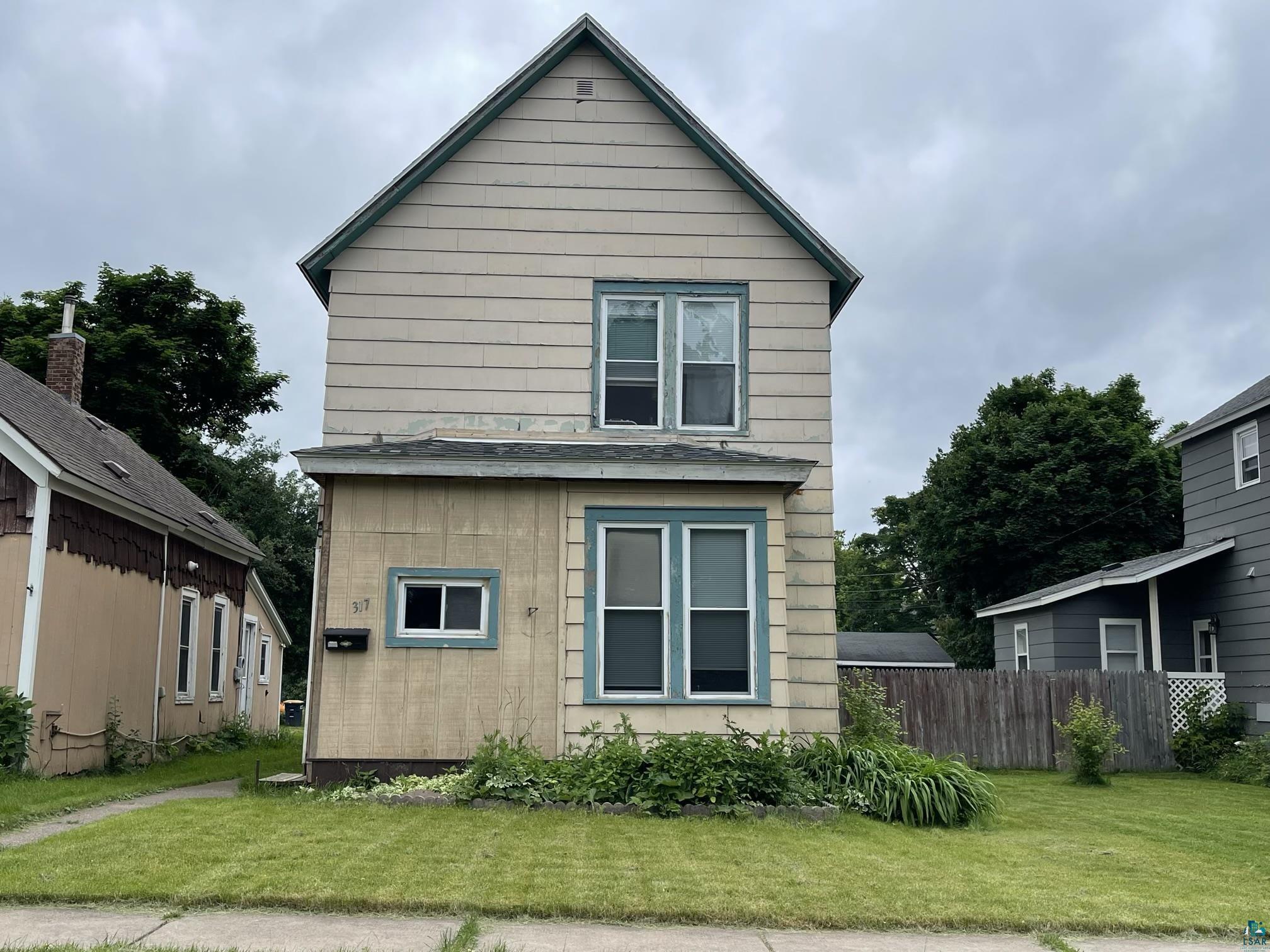 317 W 12th Ave Ashland WI 54806 6114821 image1