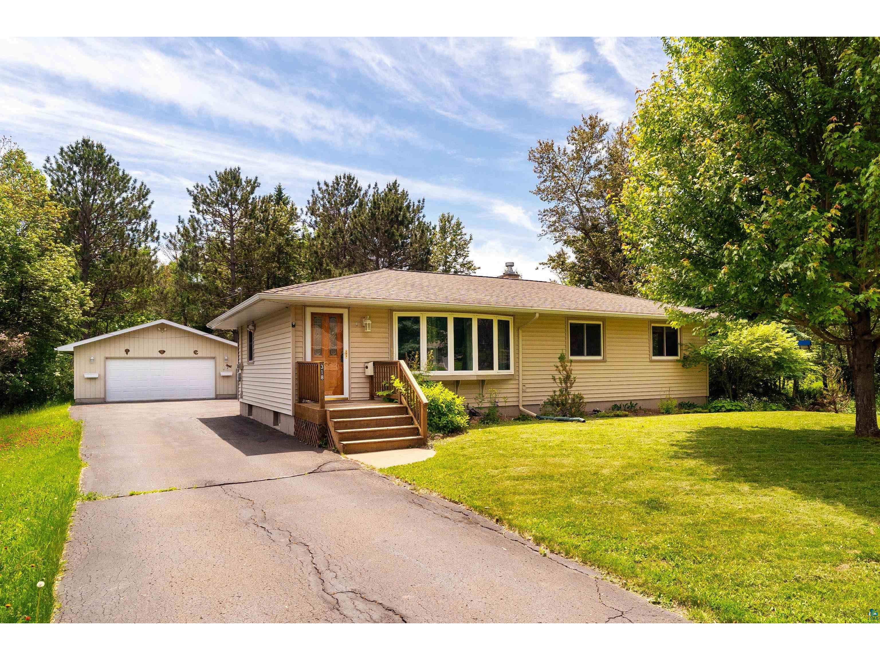 318 Marshall St Duluth MN 55803 6120283 image1