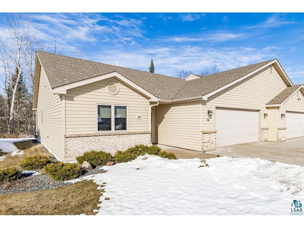 319 Hickory St Duluth MN 55811 6118035 image1