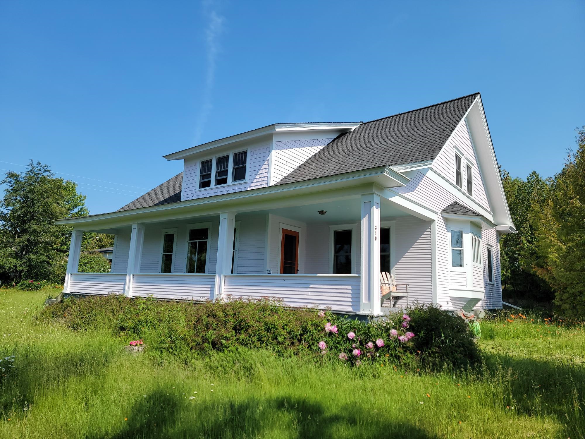 319 W 2nd Ave Grand Marais MN 55604 6120483 image1