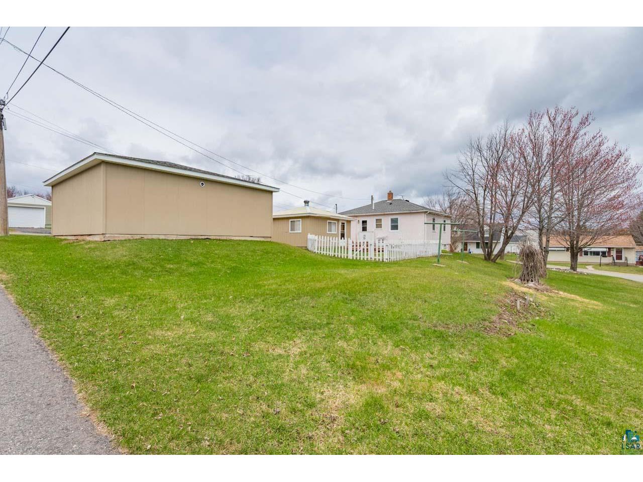 319 W Michigan Ave Gilbert MN 55741 6124900 image36
