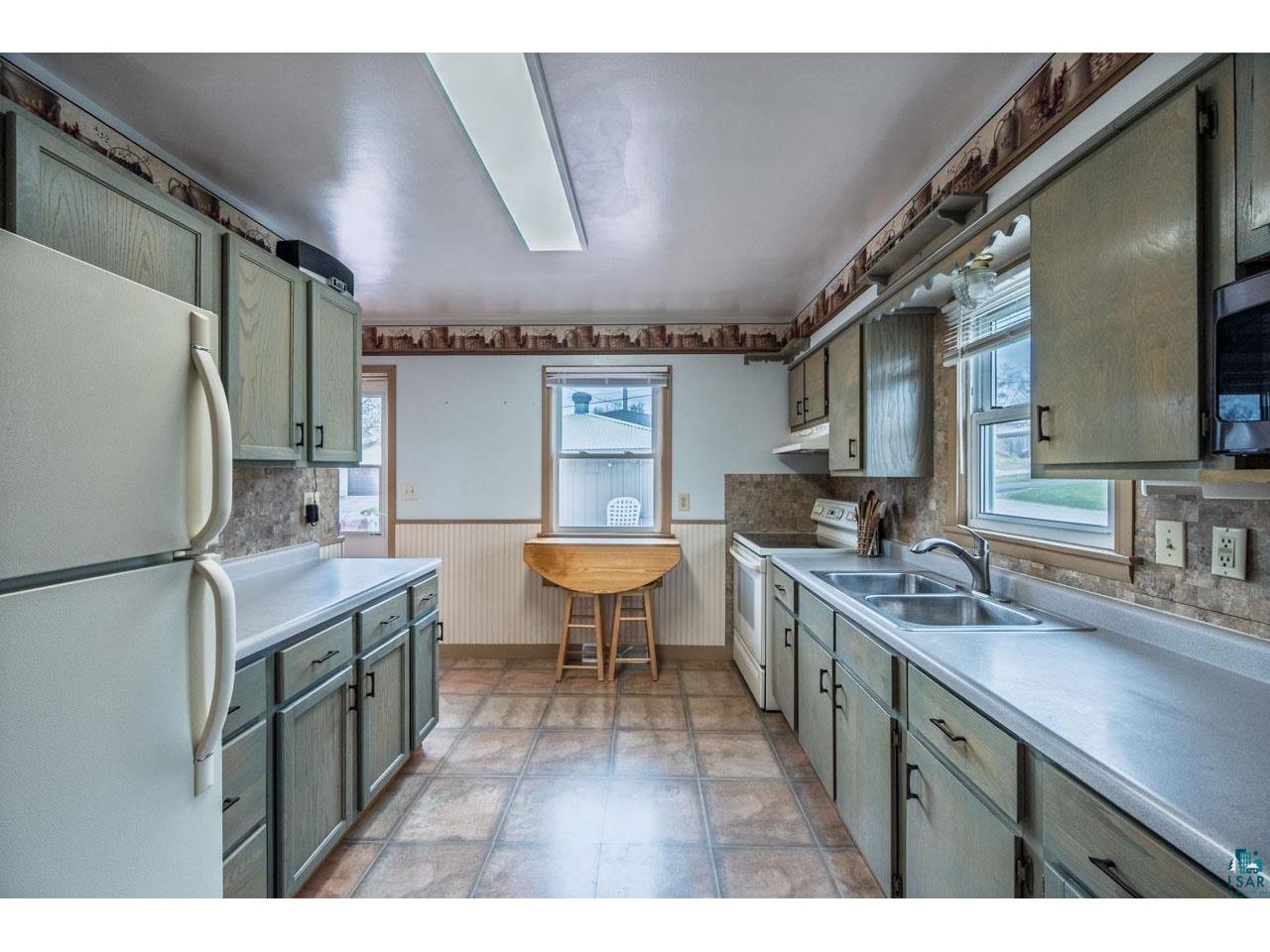 319 W Michigan Ave Gilbert MN 55741 6124900 image9