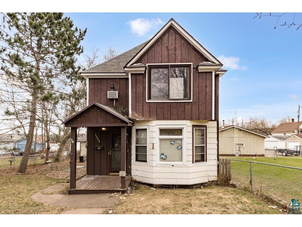 3208 Vernon St Duluth MN 55806 6113198 image1