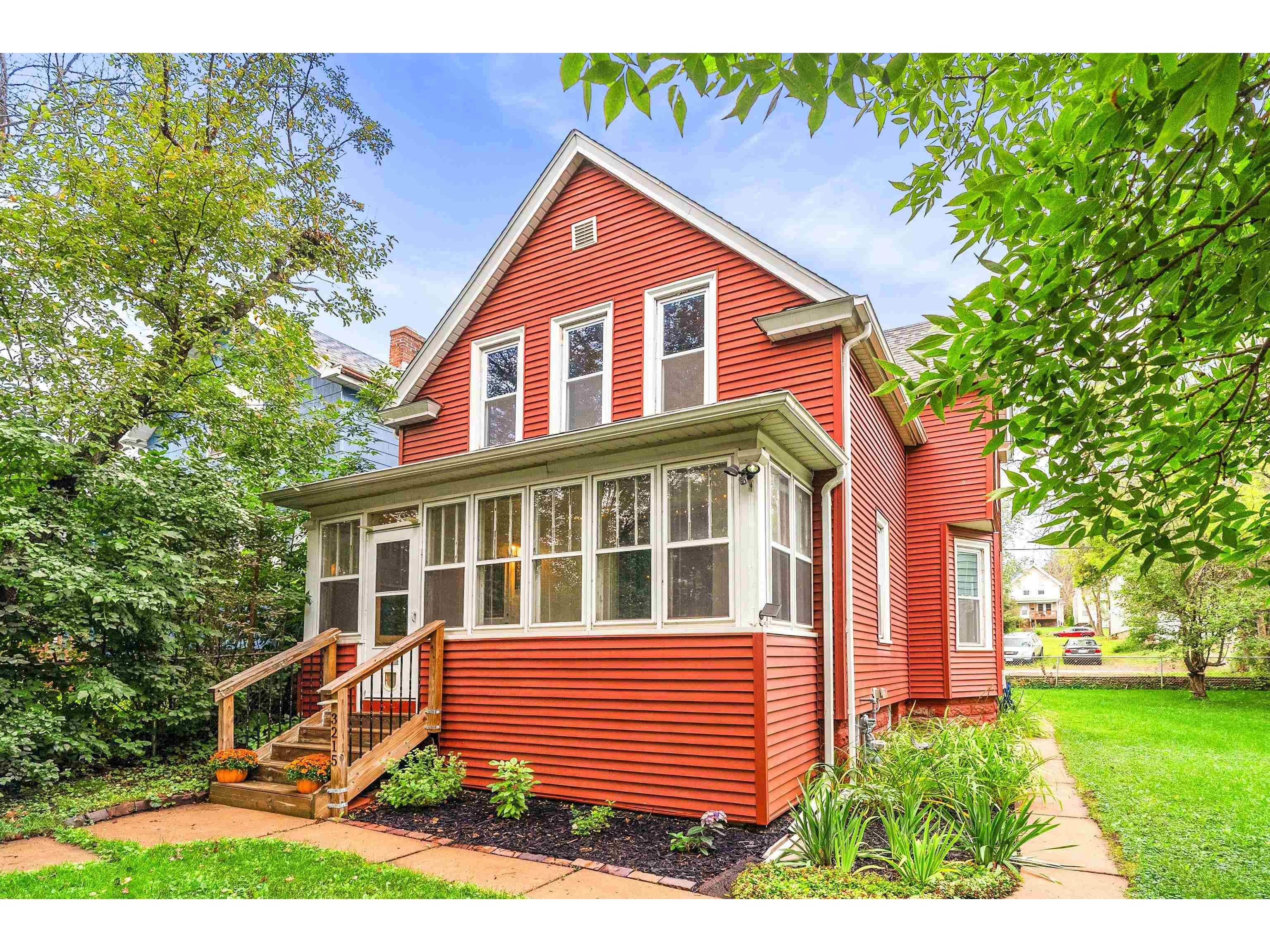 3215 Vernon St Duluth MN 55806 6121827 image1