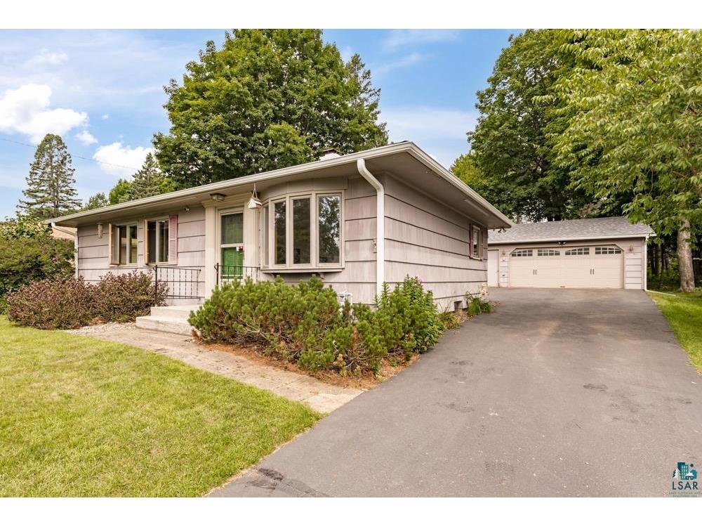 3216 Celia St Duluth MN 55811 6115378 image1