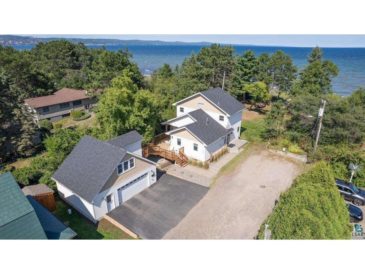 3239 S Lake Ave Duluth MN 55802 - Lake Superior 6122478 image1